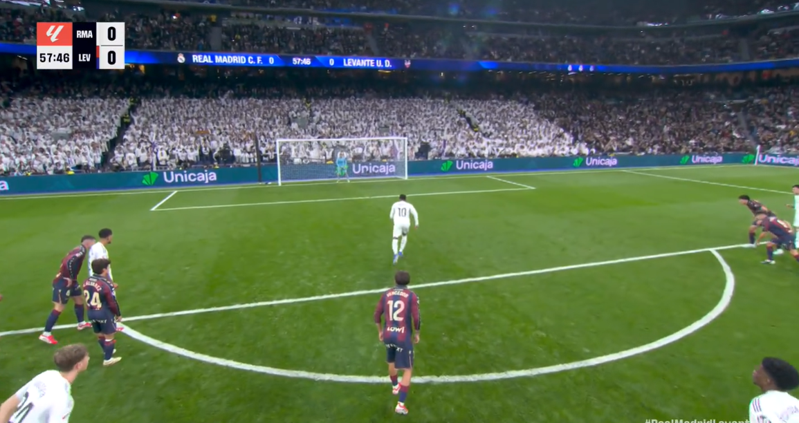 La burla de Mbappé en la cara al portero del Levante tras marcarle el 1-0