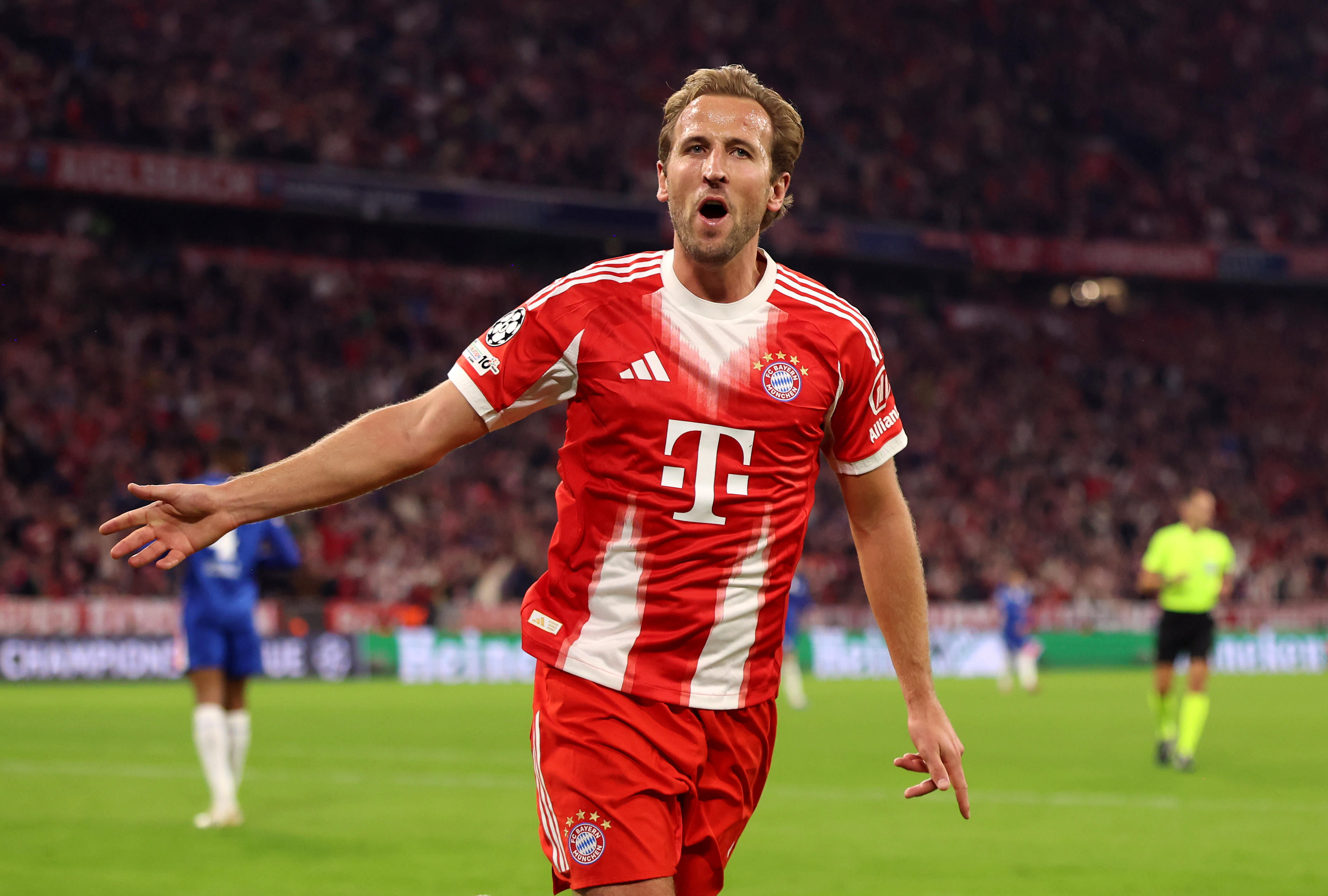 MUNICH, GERMANY - SEPTEMBER 17: Harry Kane of Bayern Munich celebrates scoring his team's third goal during the UEFA Champions League 2025/26 League Phase MD1 match between FC Bayern München and Chelsea FC at Football Arena Munich on September 17, 2025 in Munich, Germany. (Photo by Maja Hitij/Getty Images)