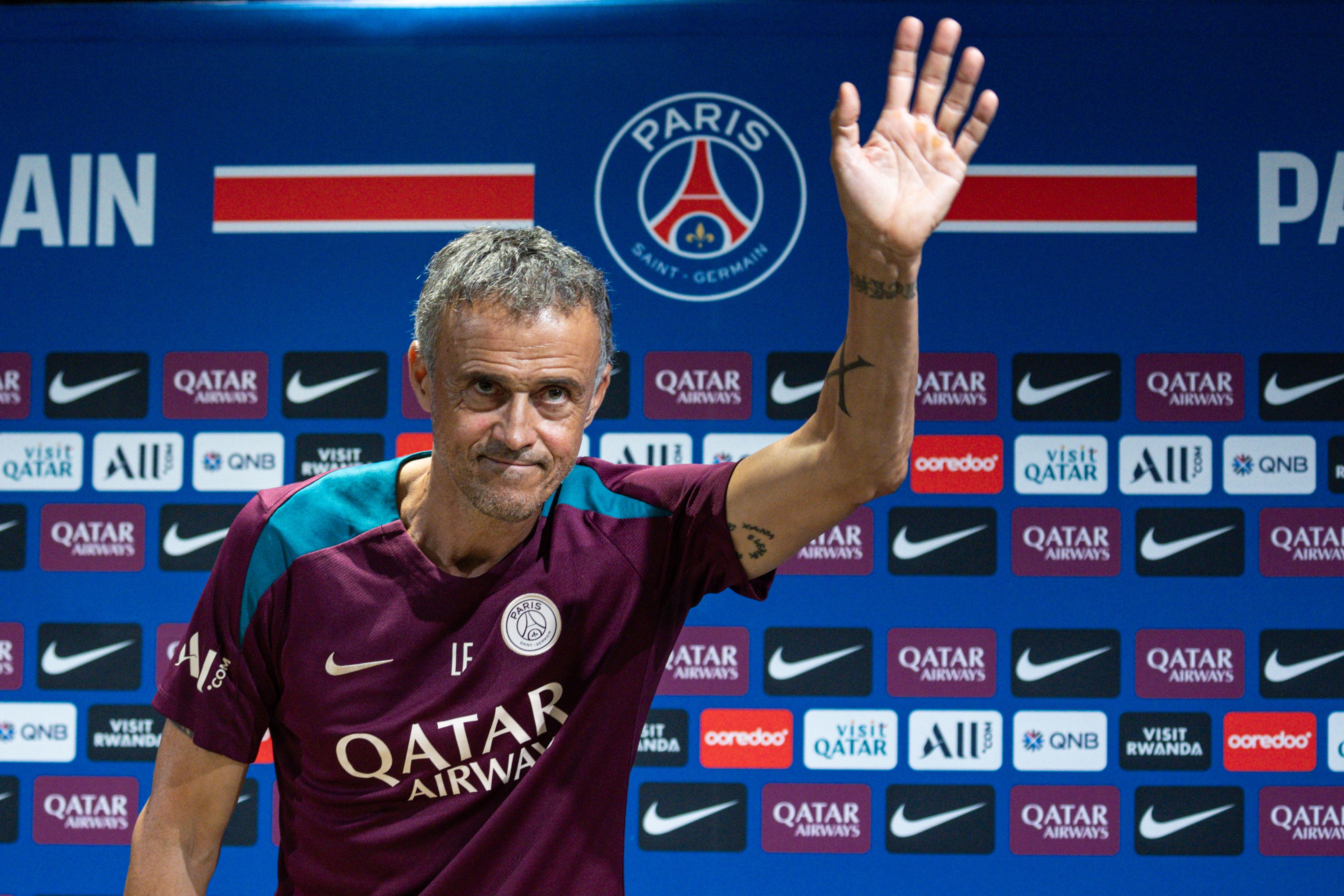 Poissy (France), 22/08/2024.- Paris Saint Germain's head coach Luis Enrique attends a press conference following the team's training session at the PSG Campus training center in Poissy, France, 22 August 2024. The team prepares for their Ligue 1 match against Montpellier on 23 August. (Francia) EFE/EPA/CHRISTOPHE PETIT TESSON
