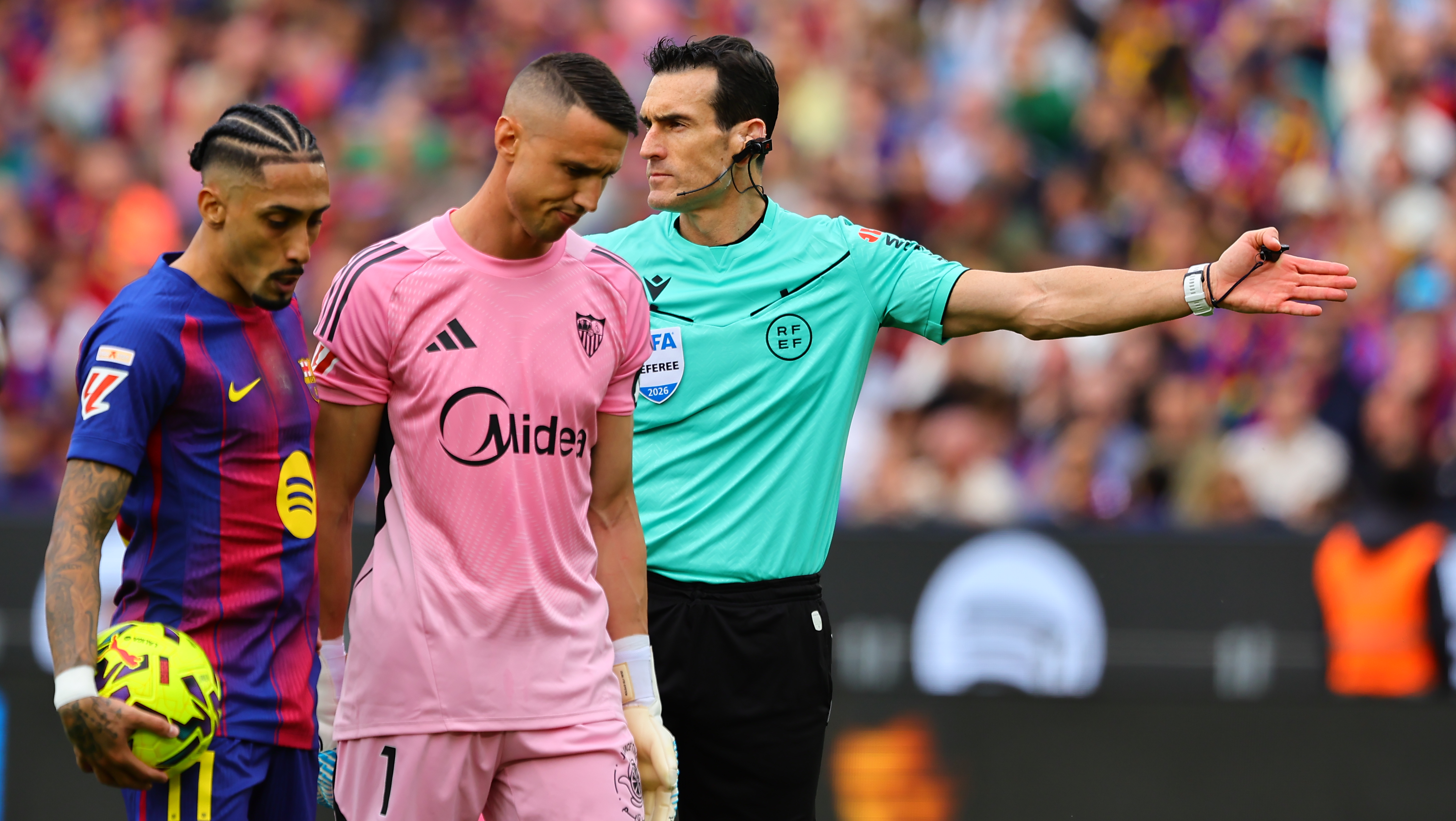 15/03/26 PARTIDO PRIMERA DIVISION
FC BARCELONA - SEVILLA FC 
RAPHINHA PENALTI ARBITRO MARTINEZ MUNUERA 
