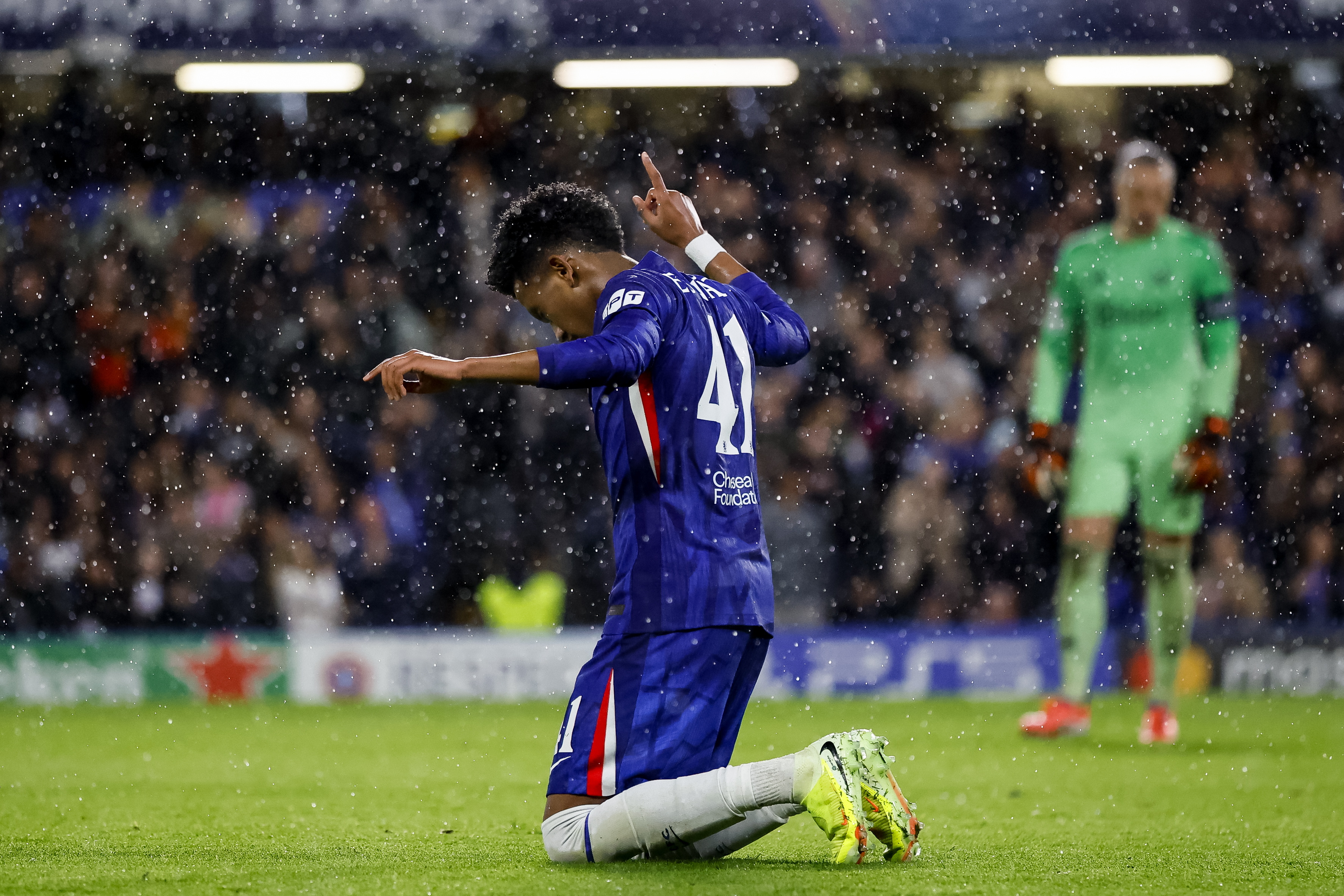 Hato: "Solo Lamine puede comparse con Estevao"