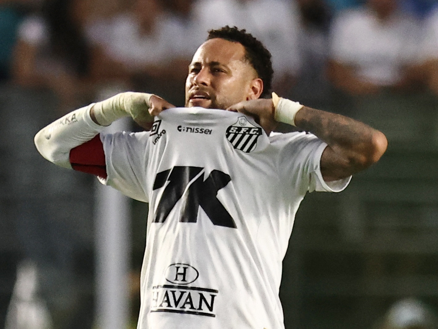 Marc Guéhi, zagueiro do Crystal Palace.