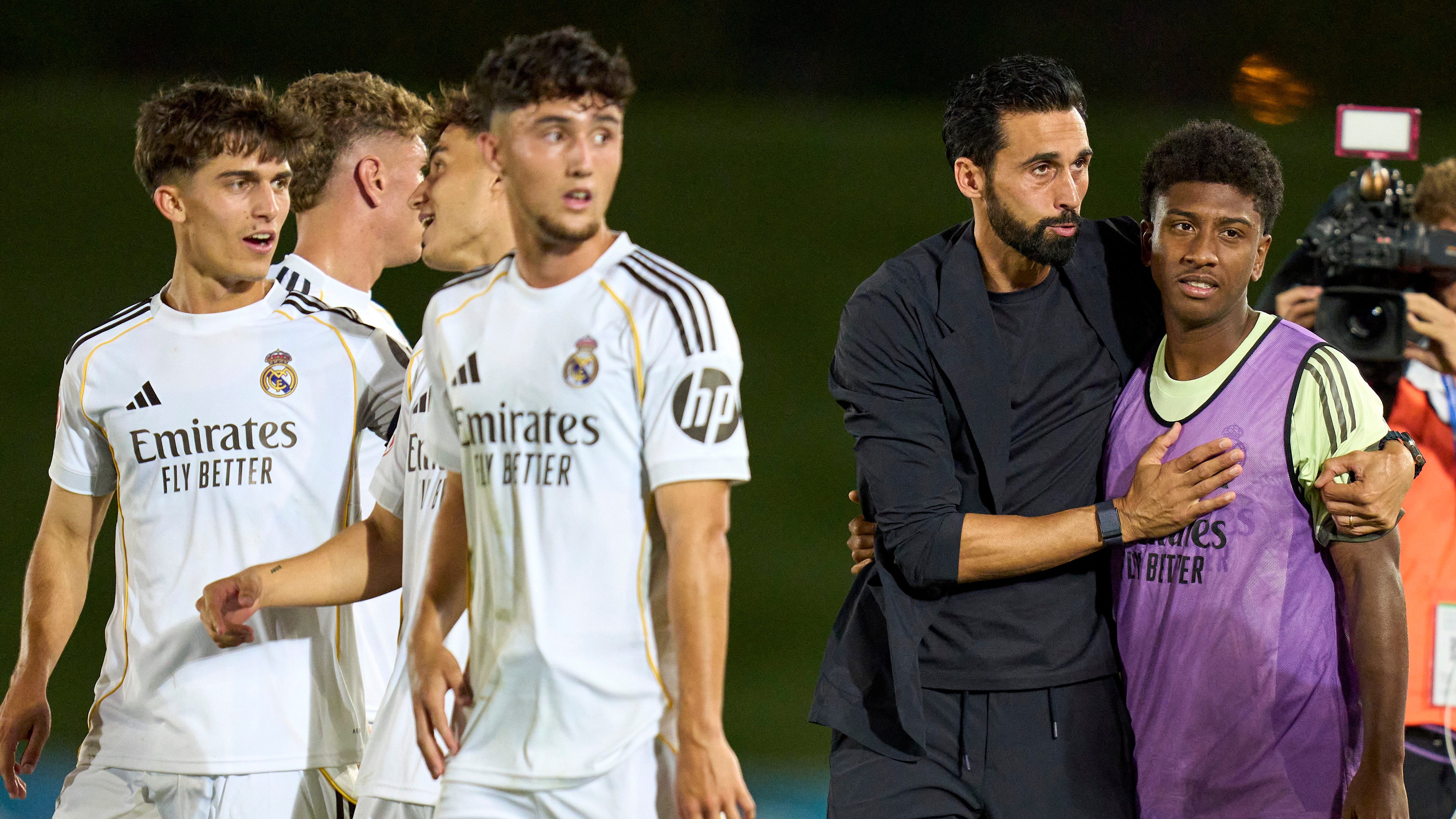 29/08/25 PARTIDO PRIMERA RFEF GRUPO I
REAL MADRID CASTILLA - LUGO 
FIN DE PARTIDO ALVARO ARBELOA SALUDO