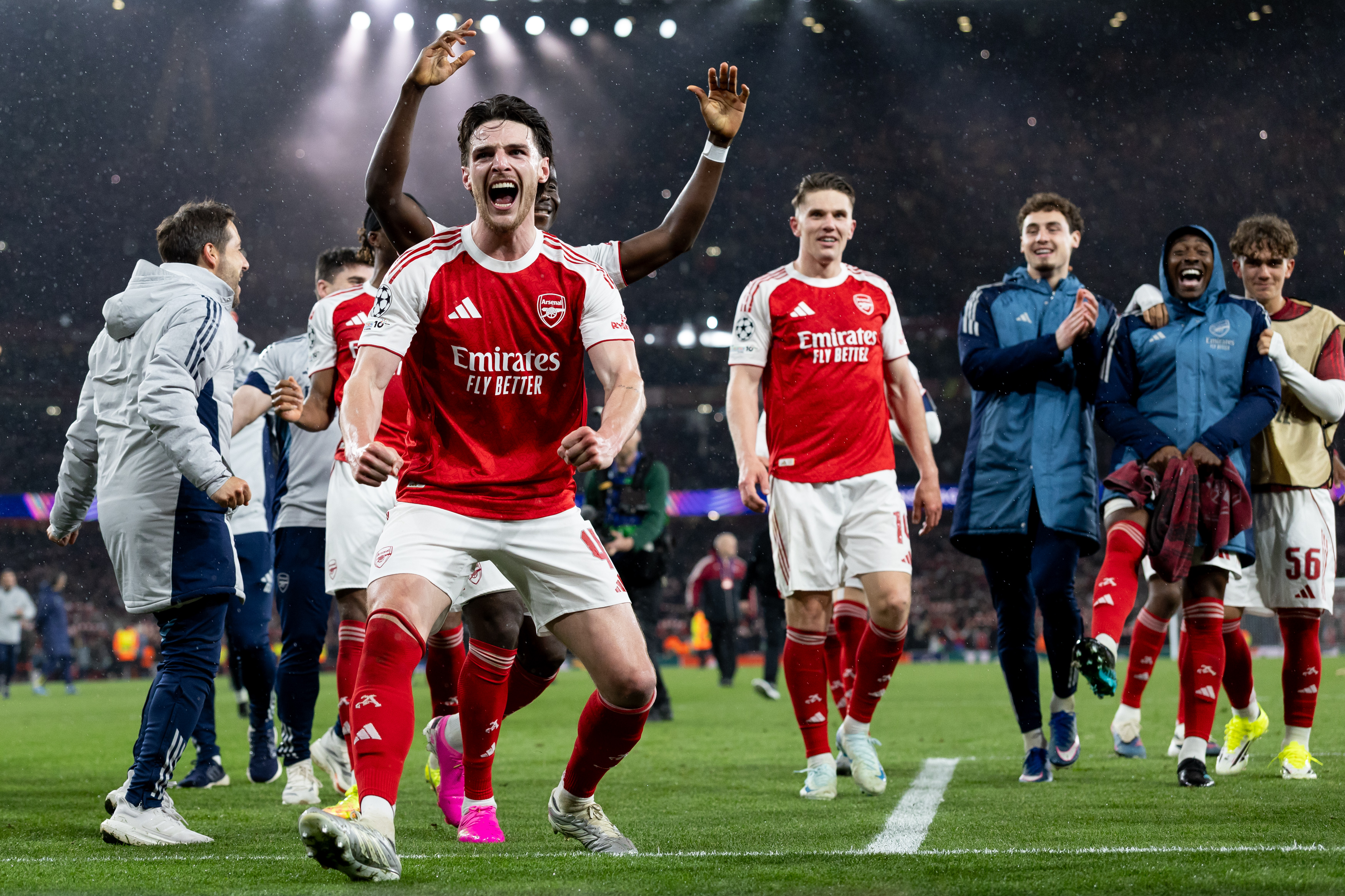 LONDON, ENGLAND - MAY 5: Declan Rice of Arsenal celebrates after their sides victory during the UEFA Champions League 2025/26 Semi Final Second Leg match between Arsenal FC and Atletico de Madrid at Arsenal Stadium on May 5, 2026 in London, England. (Photo by Gaspafotos/MB Media/Getty Images)