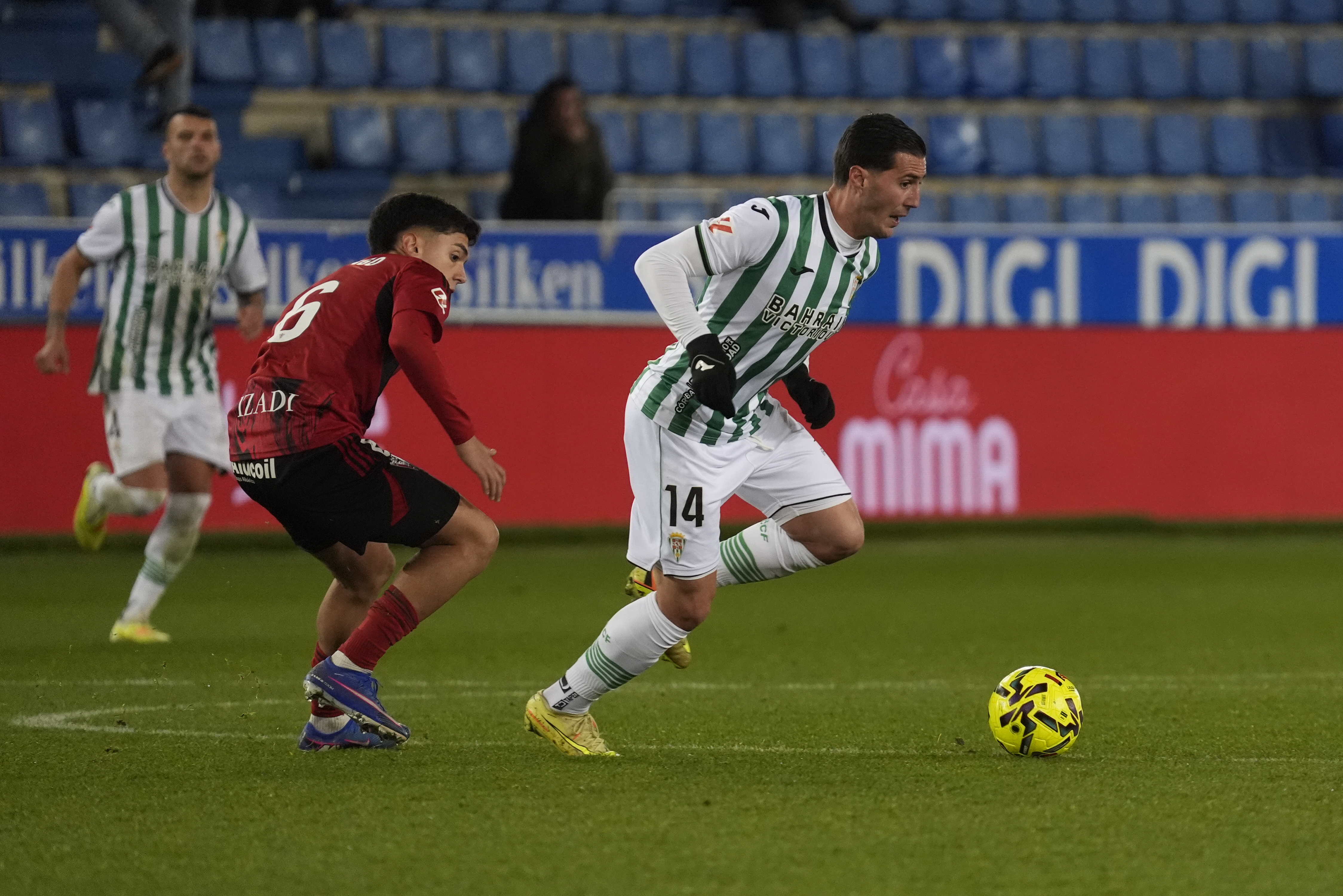 Guardiola deja helado al Mirandés en el añadido