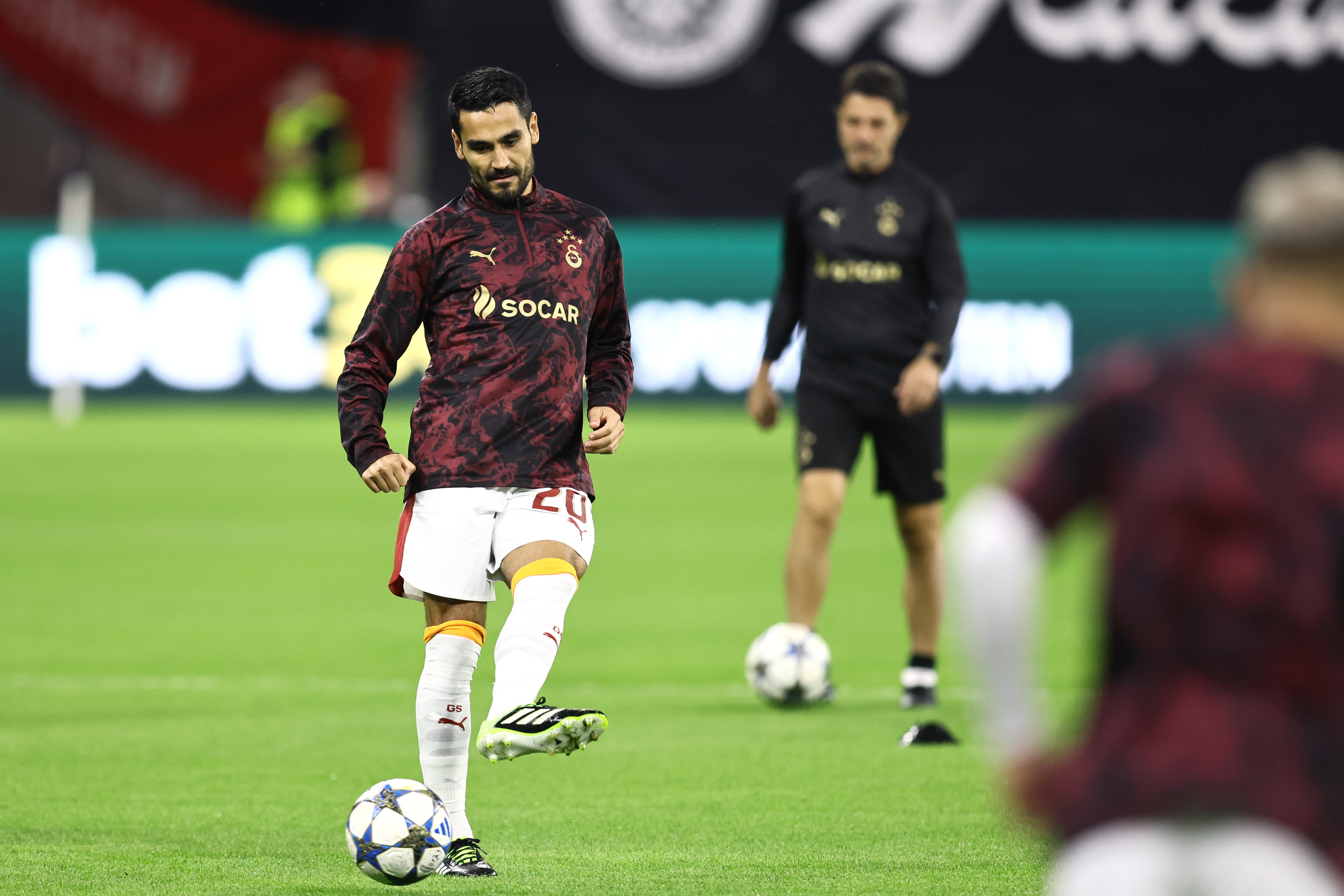 FRANKFURT (Germany), 18/09/2025.- Ilkay Guendogan of Galatasaray warms up before the UEFA Champions League league phase match between Eintracht Frankfurt and Galatasaray in Frankfurt, Germany, 18 September 2025. (Liga de Campeones, Alemania) EFE/EPA/RONALD WITTEK
