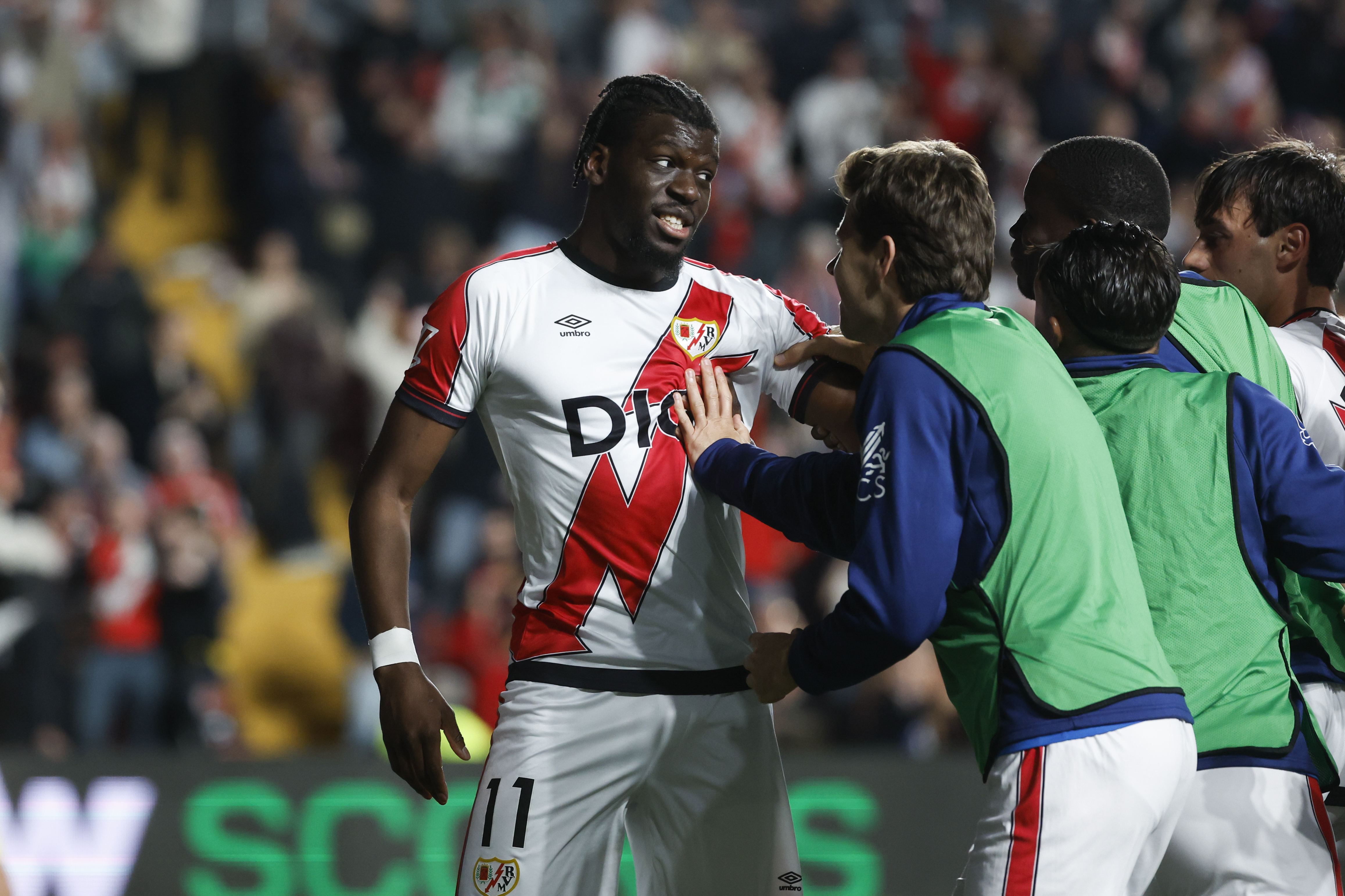 El jugador de la Franja se reivindicó con un gol de pillo. Fuera de la lista de la Conference solo tiene la competición liguera para demostrar su valía. Aunque no cuenta con muchos minutos, ante el Elche demostró que cuando sale cumple y está enchufado.