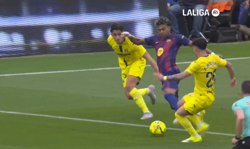 Directo al top de los golazos de Lamine: doble truco de magia y zurdazo en una de las jugadas del año