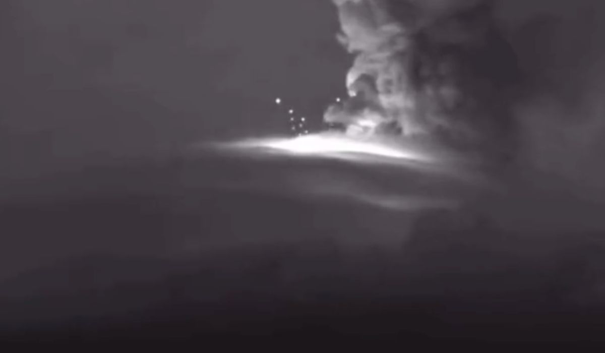 Así fue la erupción estromboliana del Volcán Popocatépetl | VIDEO