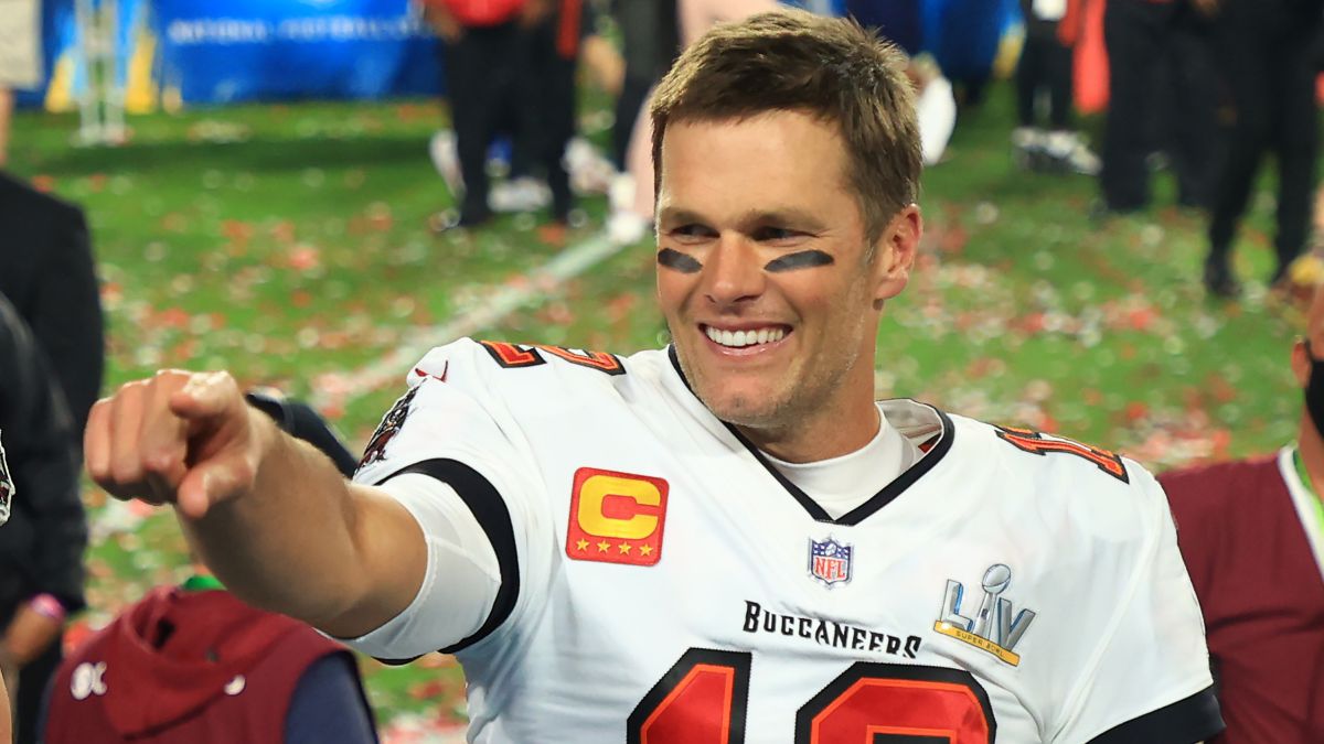 Inside Tom Brady's un-retirement: Brian Flores, Manchester United