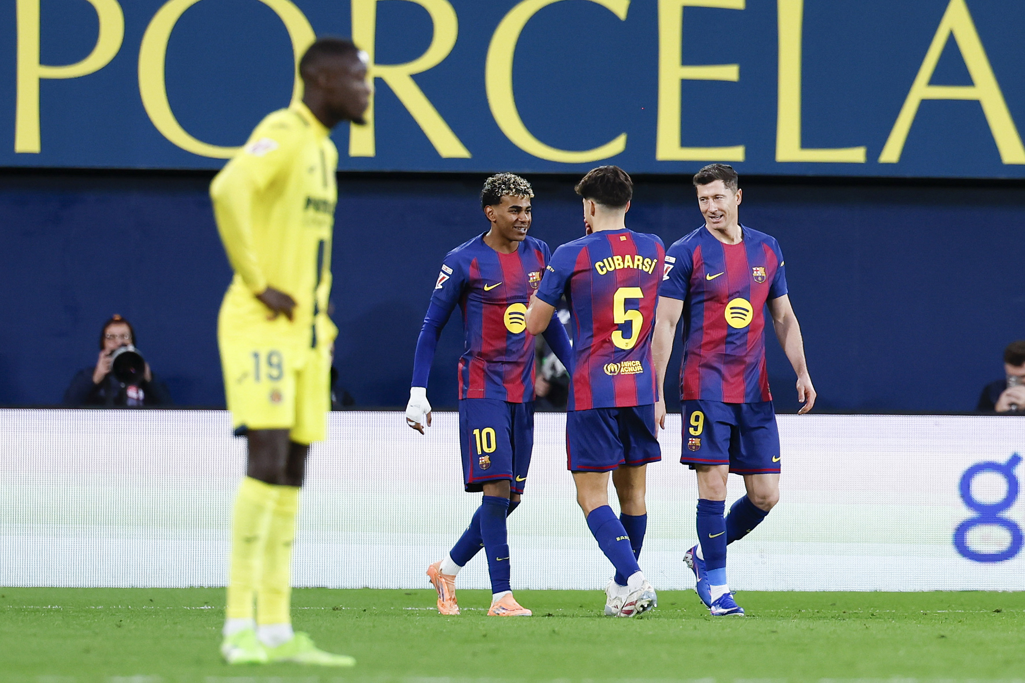 LAMINE YAMAL  LEWANDOWSKI CURBASI 