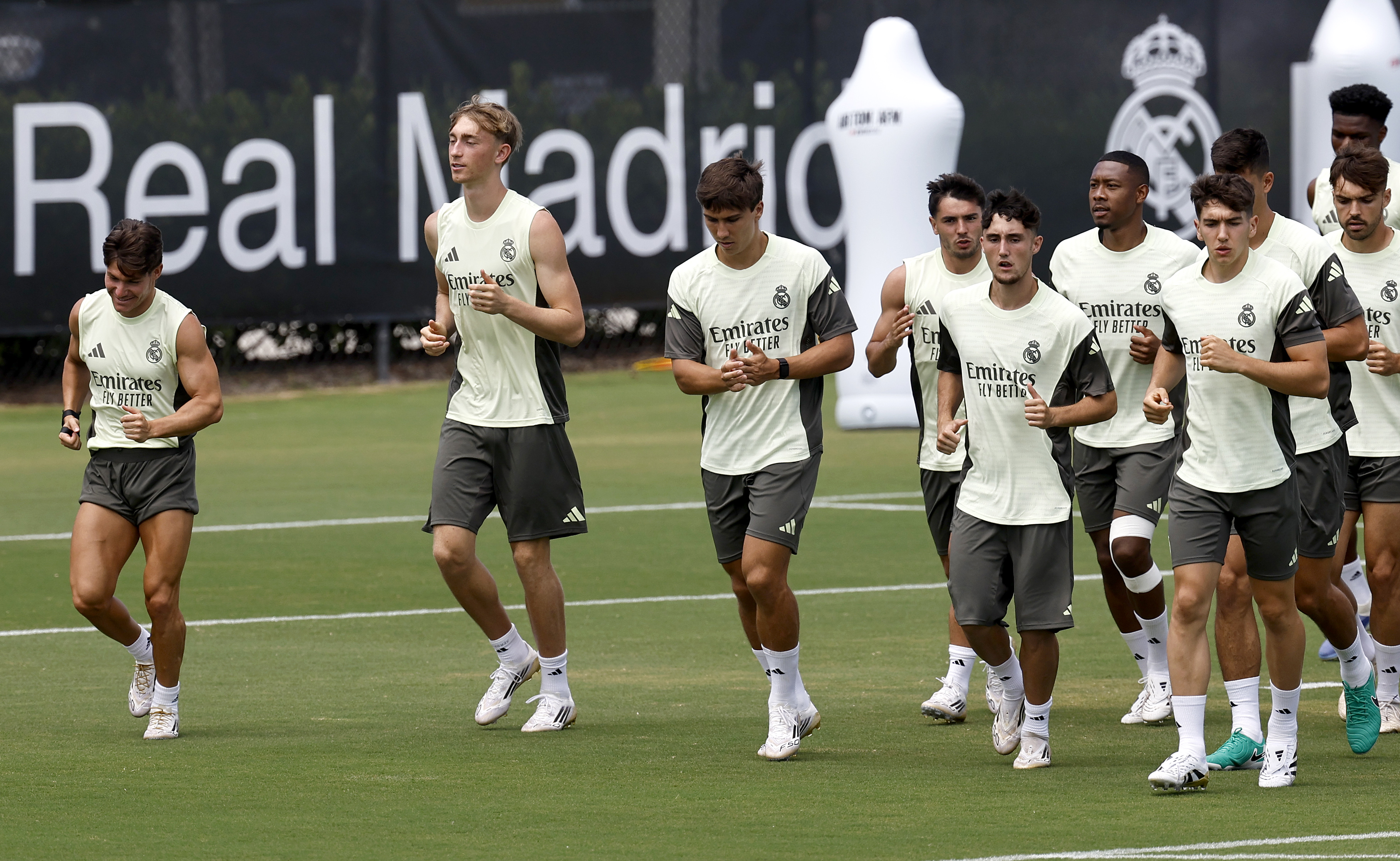 FRAN GARCIA DEAN HUIJSEN GONZALO GARCIA BRAHIM DIAZ FORTEA DAVID ALABA MARIO MARTIN