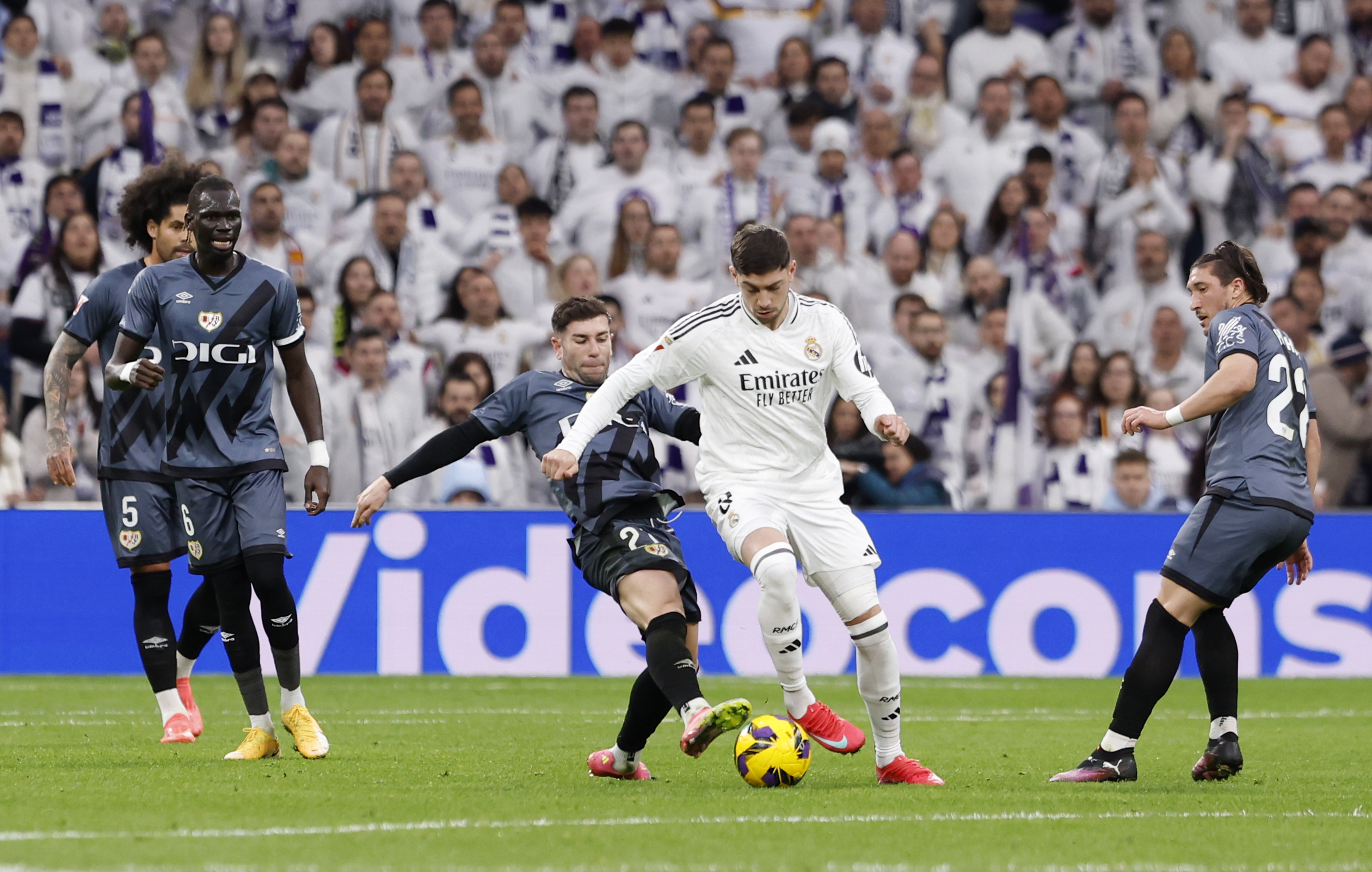 09/03/25 PARTIDO PRIMERA DIVISION 
REAL MADRID - RAYO VALLECANO
RATIU VALVERDE  