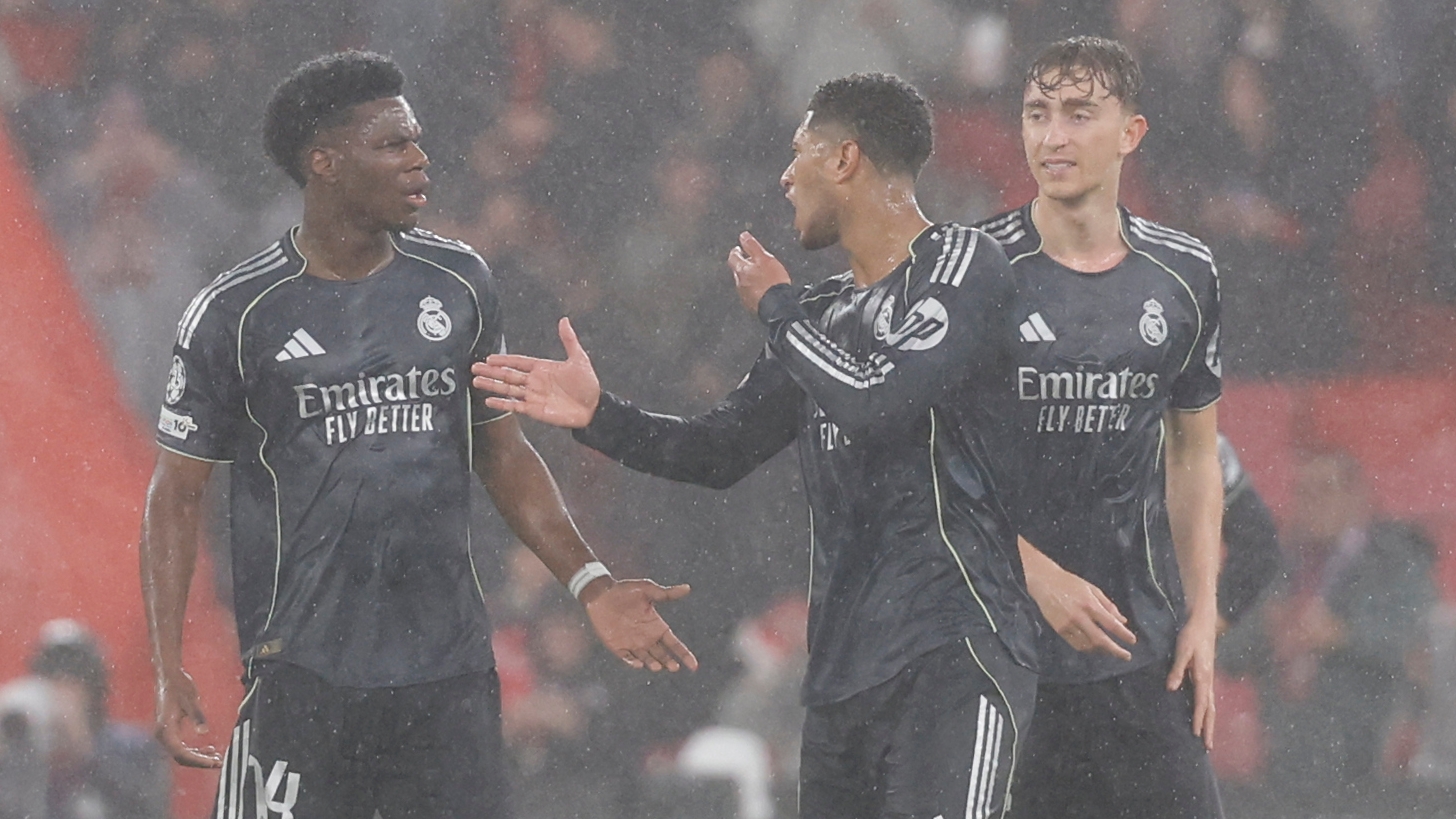 28/01/26 PARTIDO UEFA CHAMPIONS LEAGUE BENFICA REAL MADRID TCHOUAMENI BELLINGHAM HUIJSEN