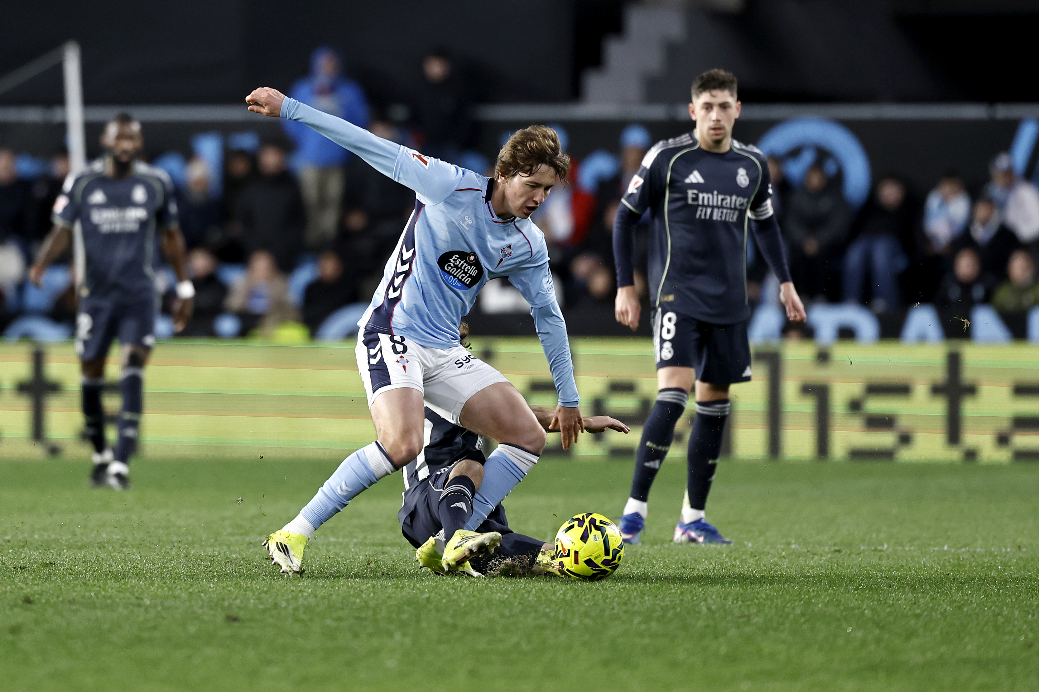 06/03/26 PARTIDO PRIMERA DIVISION 
CELTA DE VIGO - REAL MADRID
FALTA DE MANUEL ANGEL A FER LOPEZ PREVIA AL GOL 1-2
