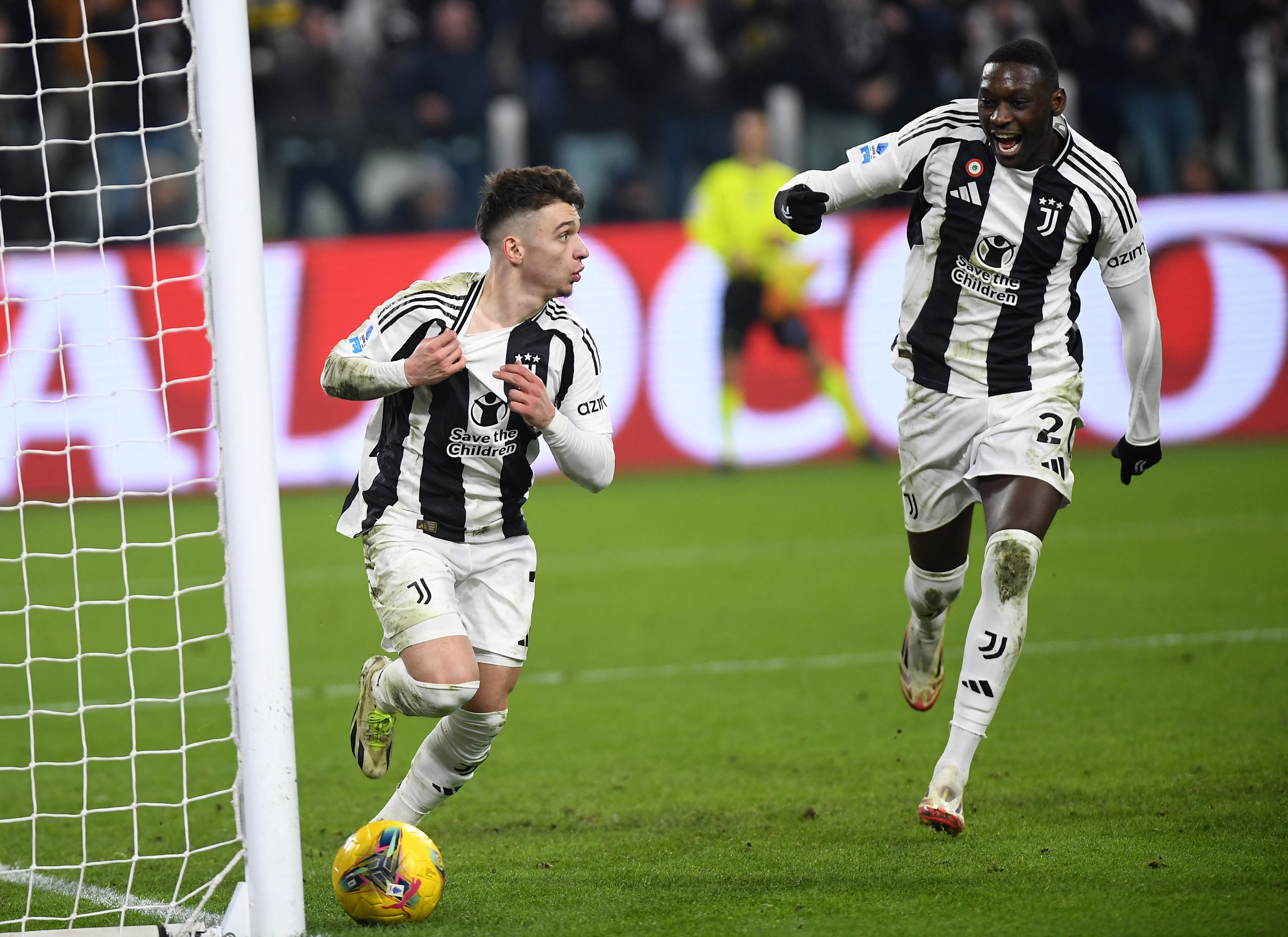 Soccer Football - Serie A - Juventus v Inter Milan - Allianz Stadium, Turin, Italy - February 16, 2025 Juventus' Francisco Conceicao celebrates scoring their first goal with Juventus' Randal Kolo Muani REUTERS/Massimo Pinca