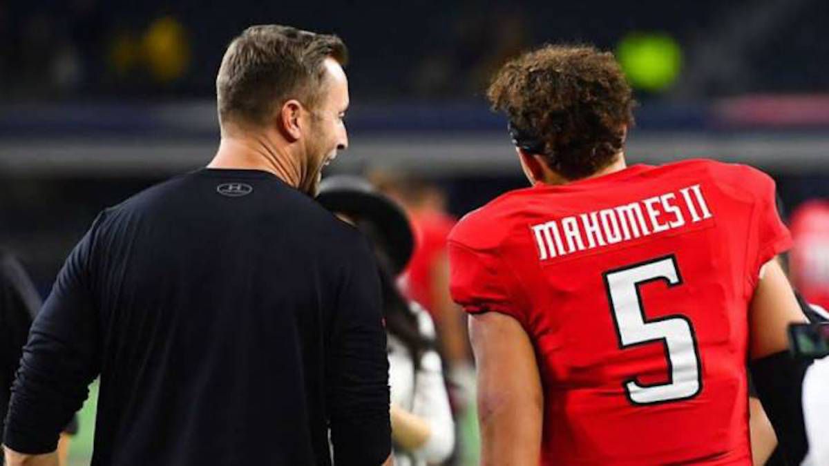 What draft position was Patrick Mahomes selected and what college did he  play for? - AS USA