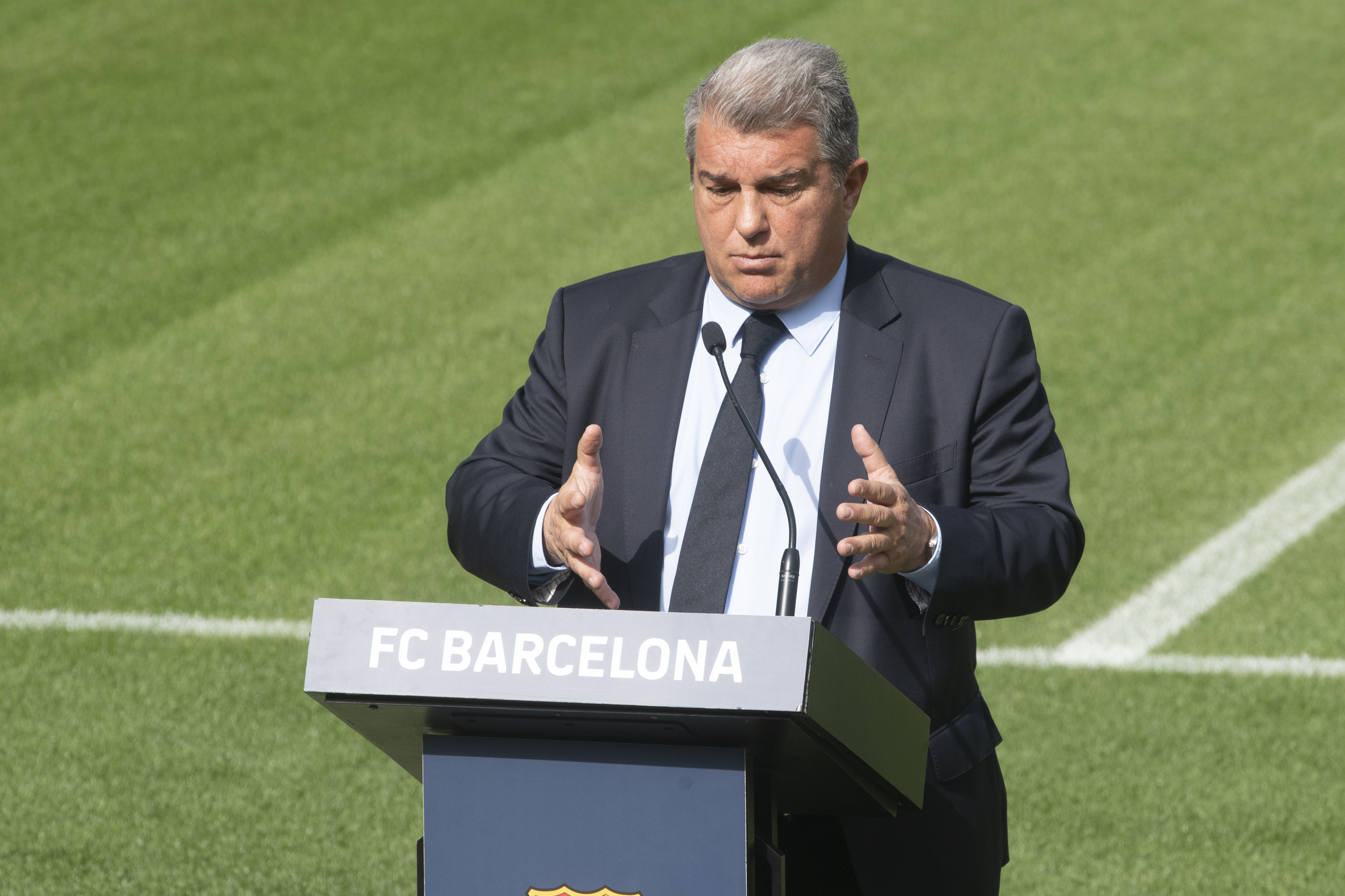 Laporta ya apunta al Madrid: “Un club históricamente favorecido”