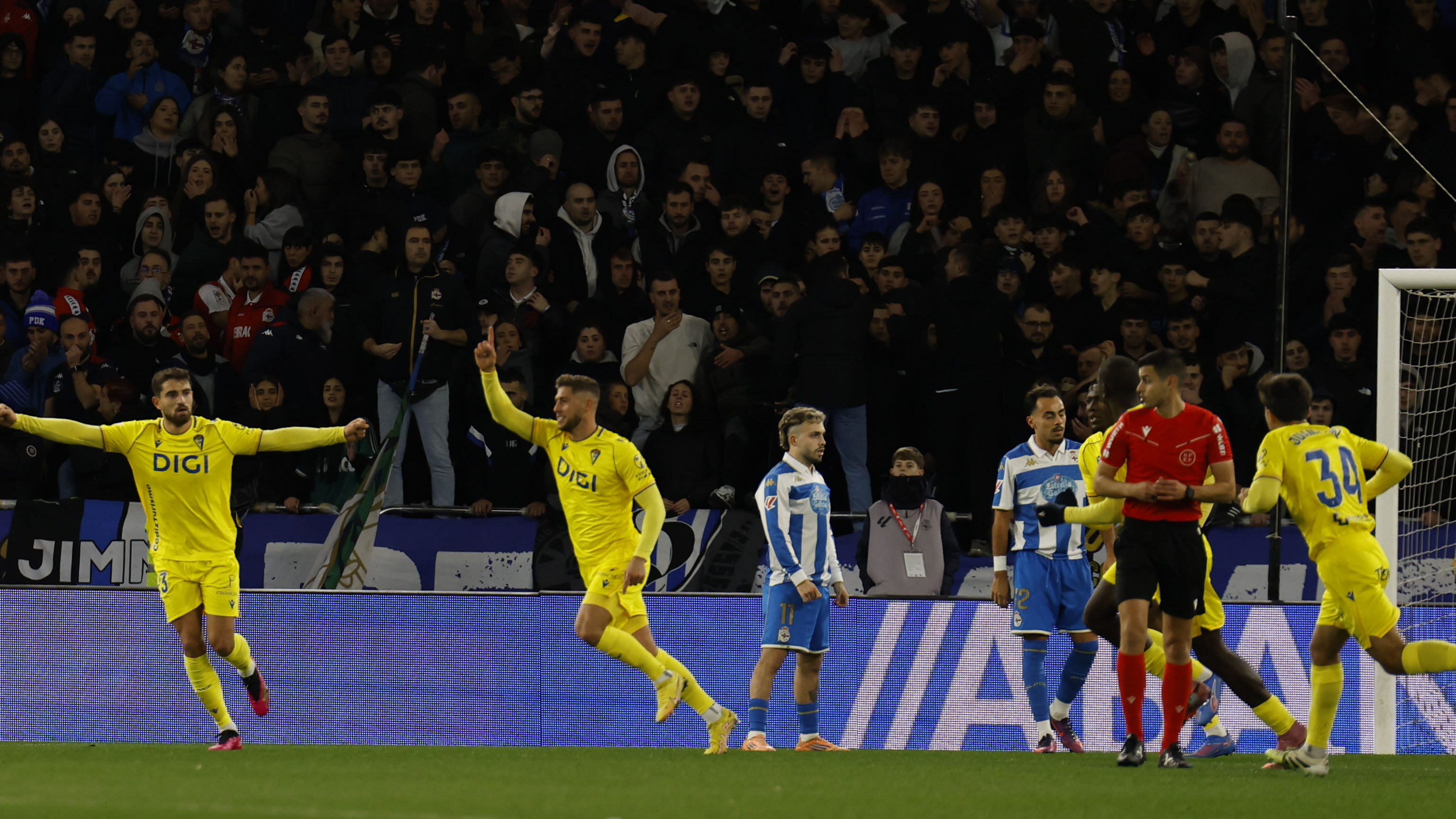 Tabatadze deja más carbón en Riazor 