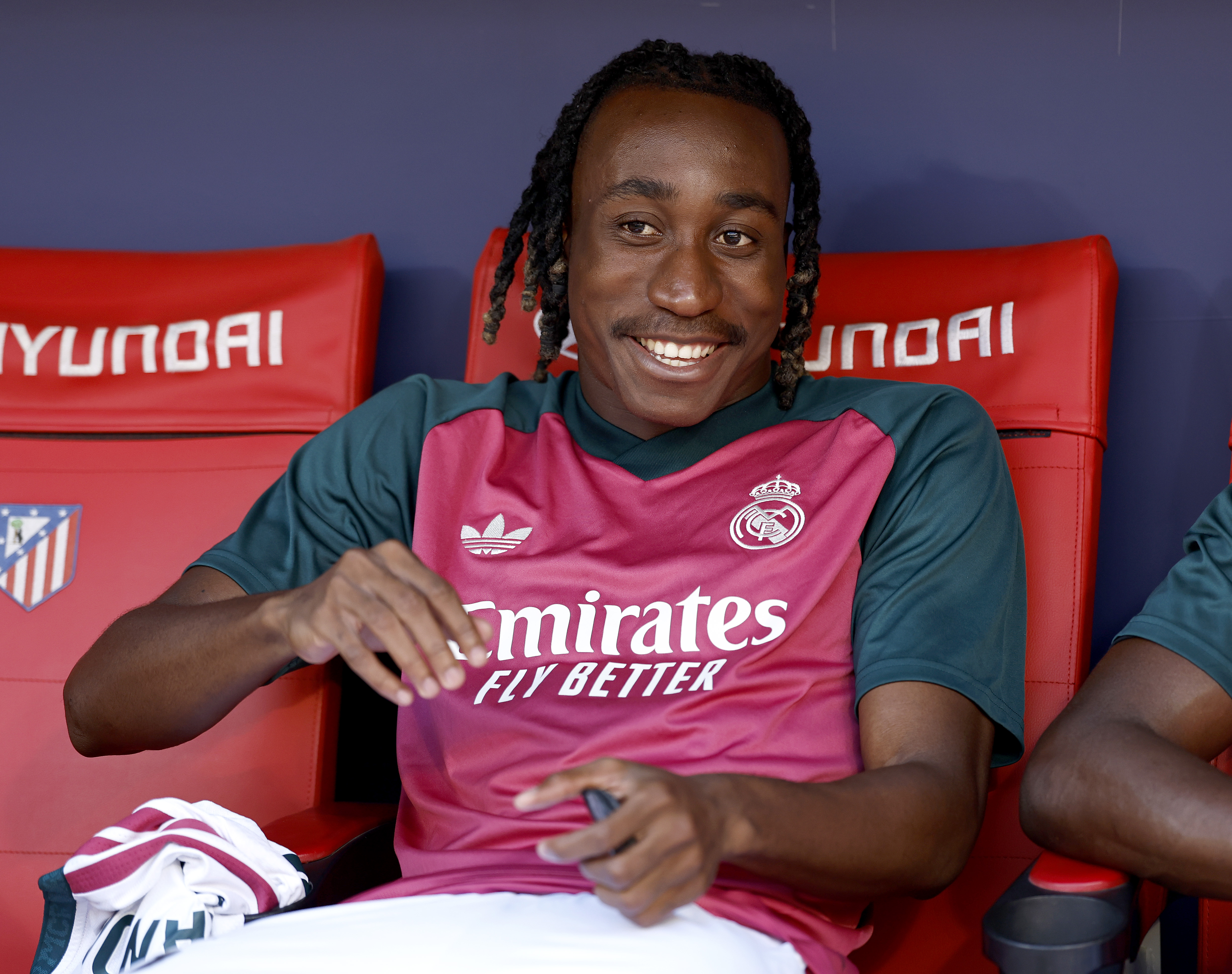 20/09/26 PARTIDO PRIMERA DIVISION ATLETICO DE MADRID - REAL MADRID BANQUILLO SUPLENTES YAN DIOMANDE 