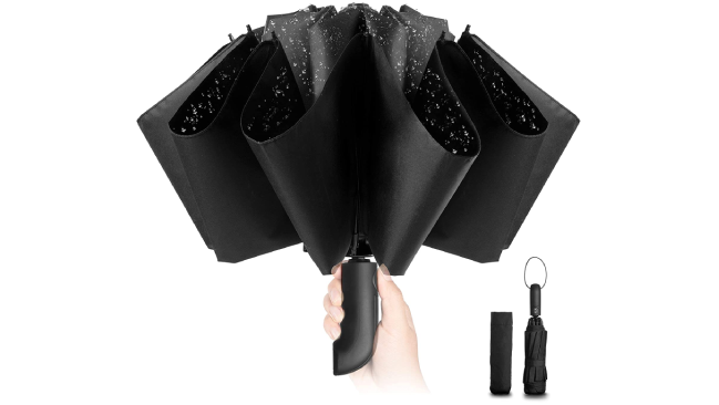 Este paraguas plegable e invertido evita que mojes todo cuando lo guardas -  Showroom