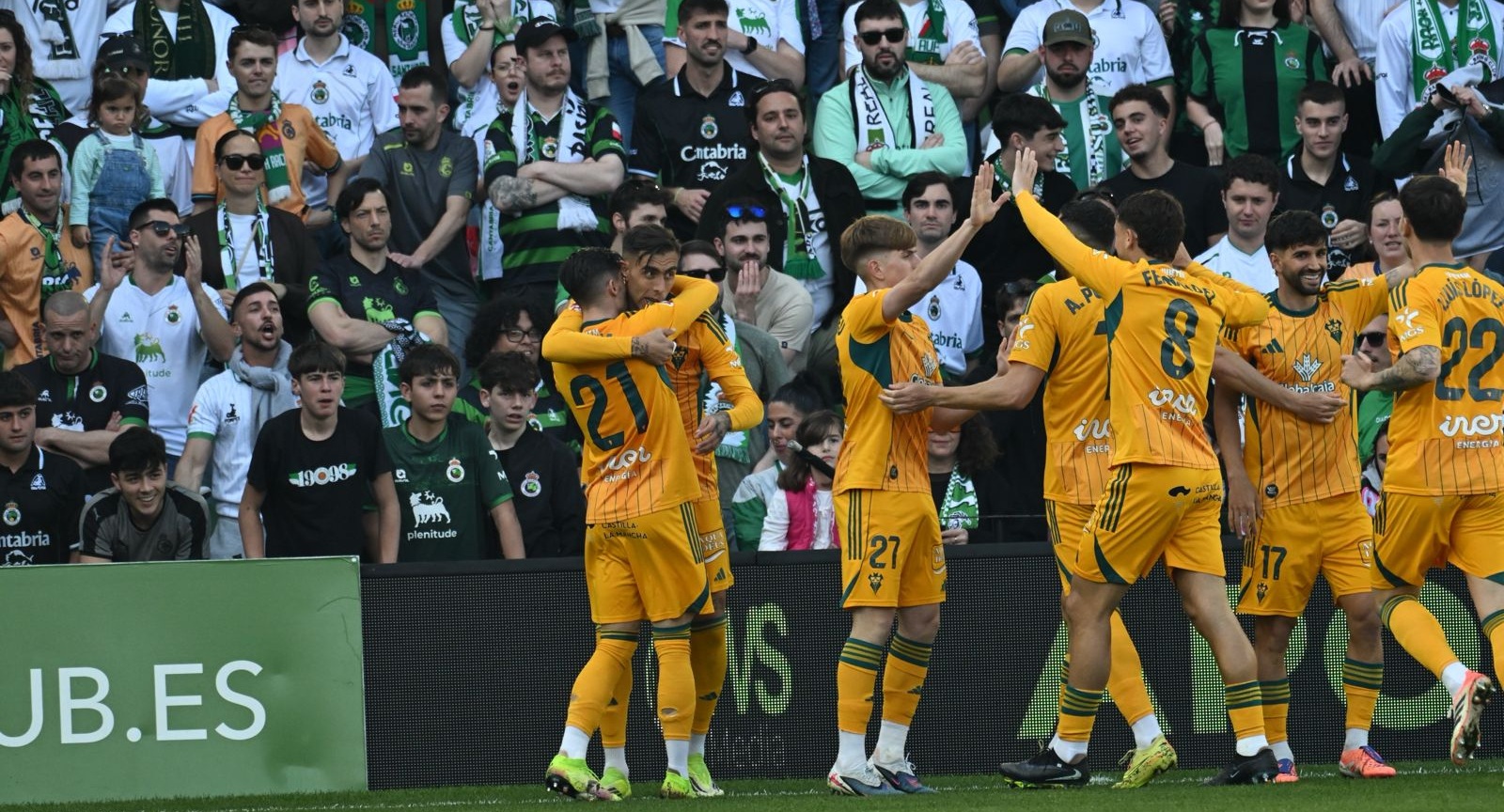 El Albacete devuelve al Racing a la Tierra