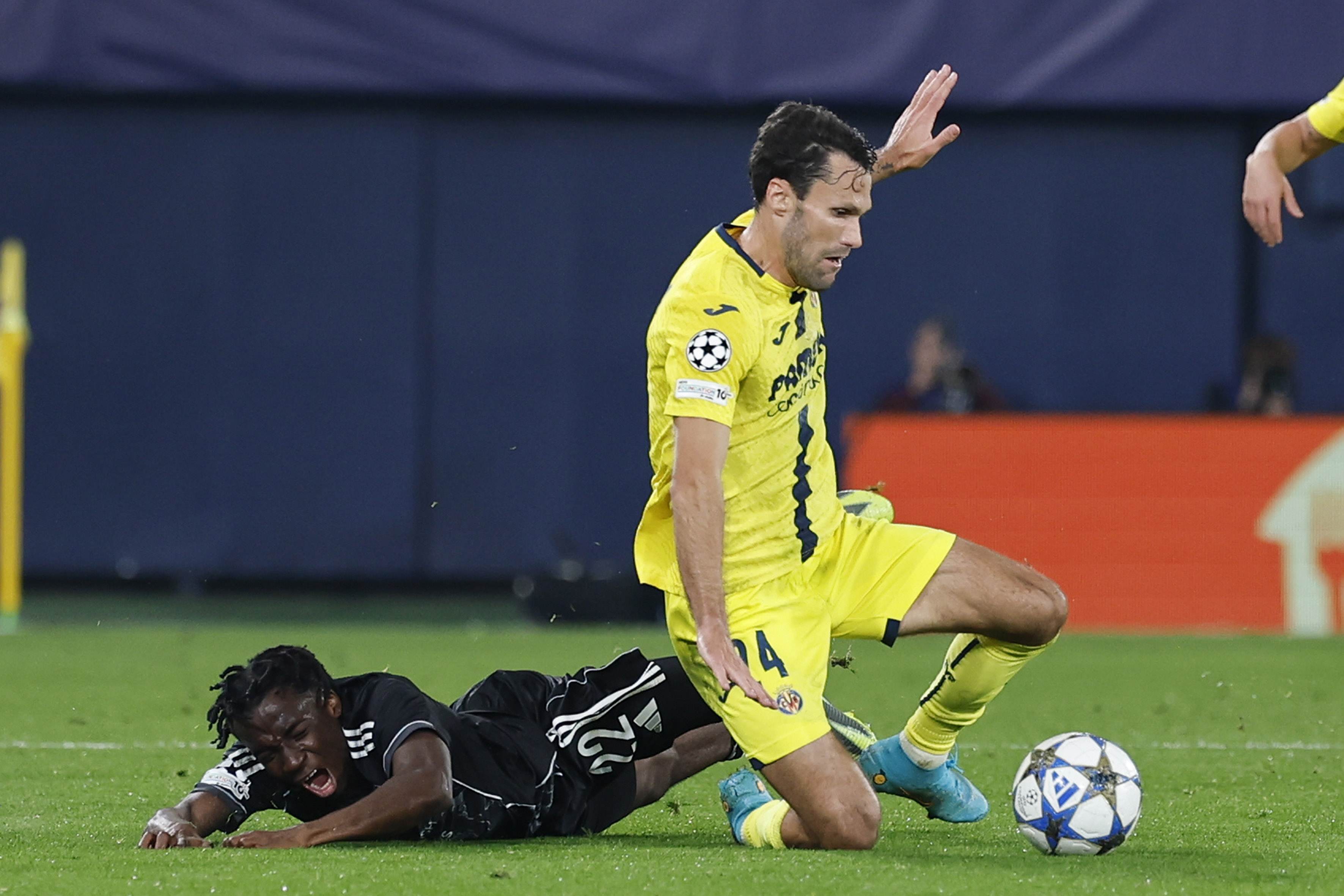 10/12/25 PARTIDO CHAMPIONS LEAGUE JORNADA 6
VILLARREAL - COPENHAGUE COPENHAGEN
ALFONSO PEDRAZA