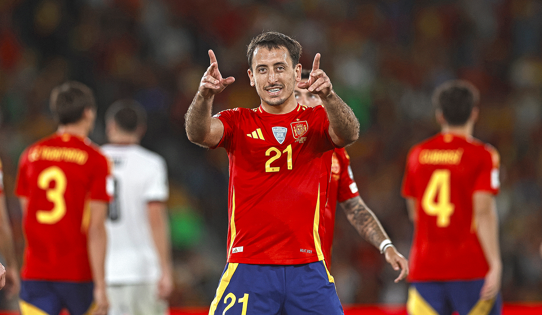 2-0. Mikel Oyarzabal celebra el segundo tanto.