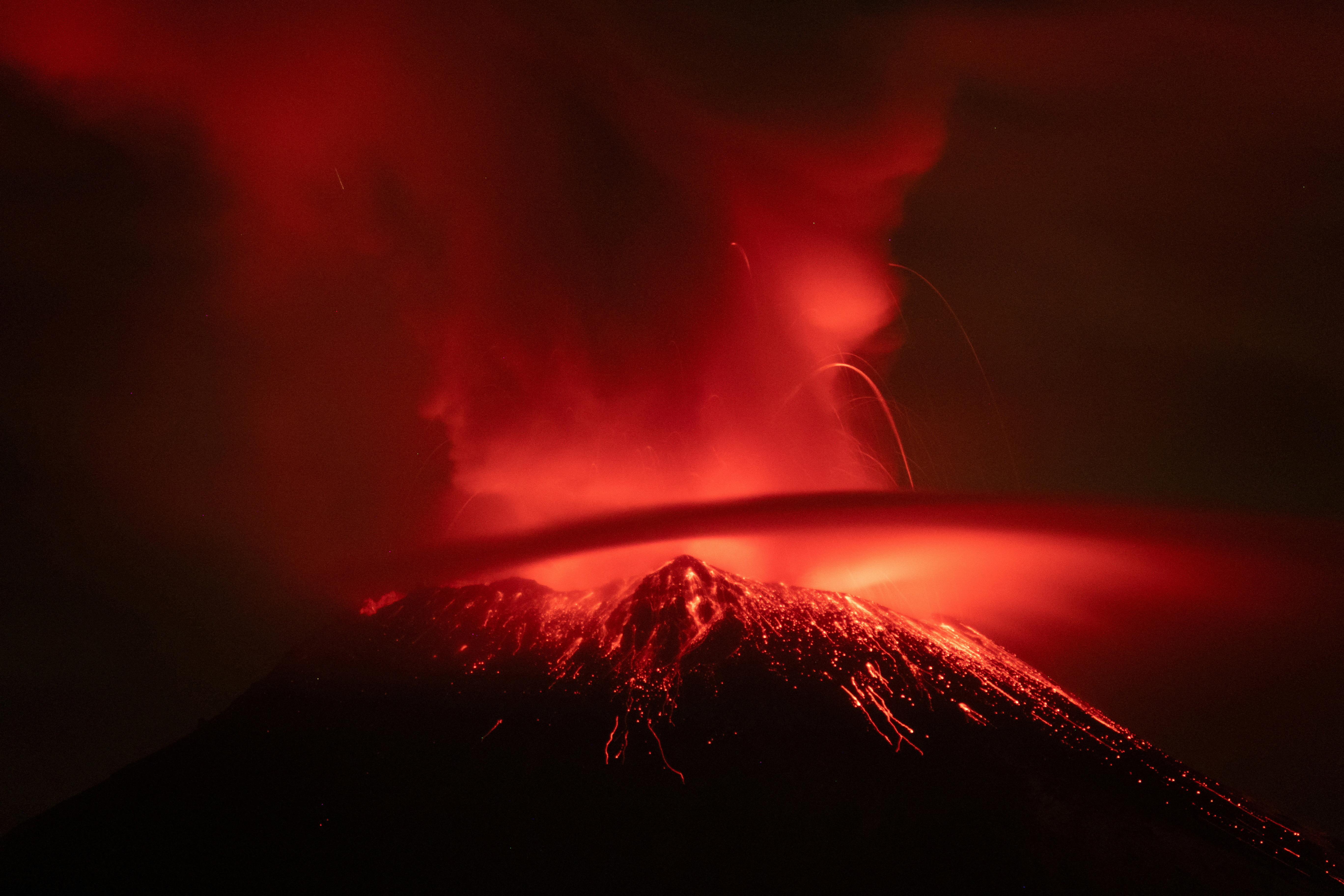 Video: Así lanza bombas de lava el Popocatépetl