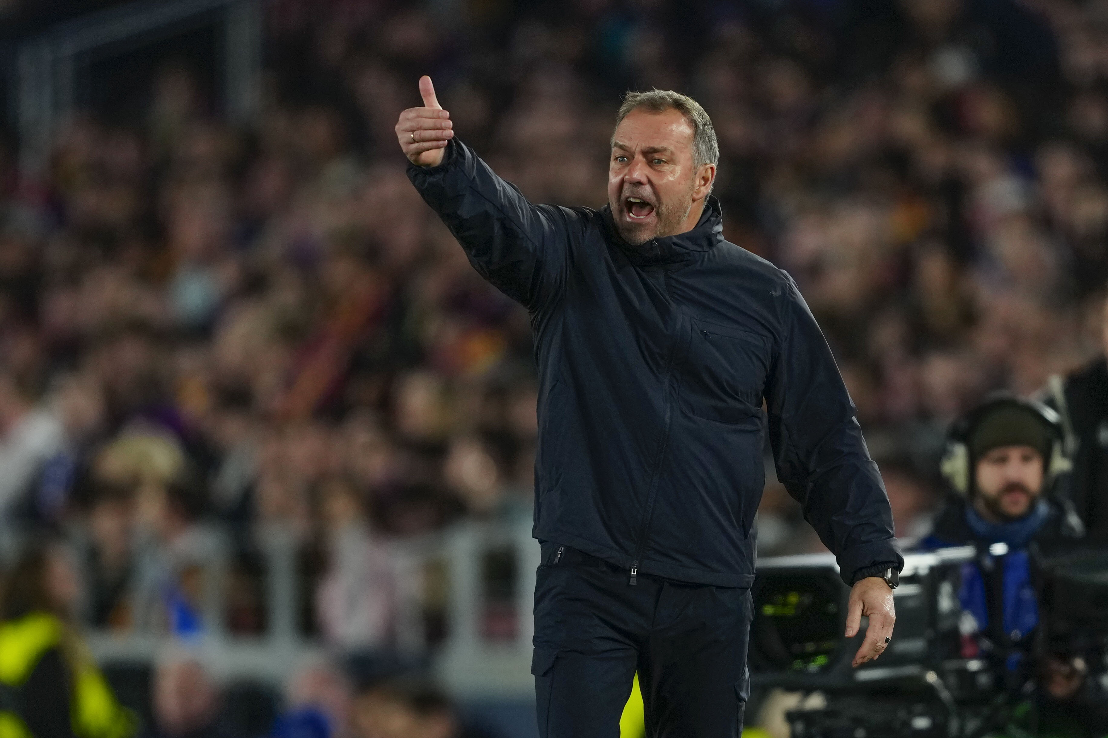 BARCELONA, 18/03/2026.- El entrenador del Barcelona, el alemán Hansi Flick, durante el partido de vuelta de los octavos de final de la Liga de Campeones disputado entre el Barcelona y el Newcastle, este miércoles en el Camp Nou. EFE/Alejandro García
