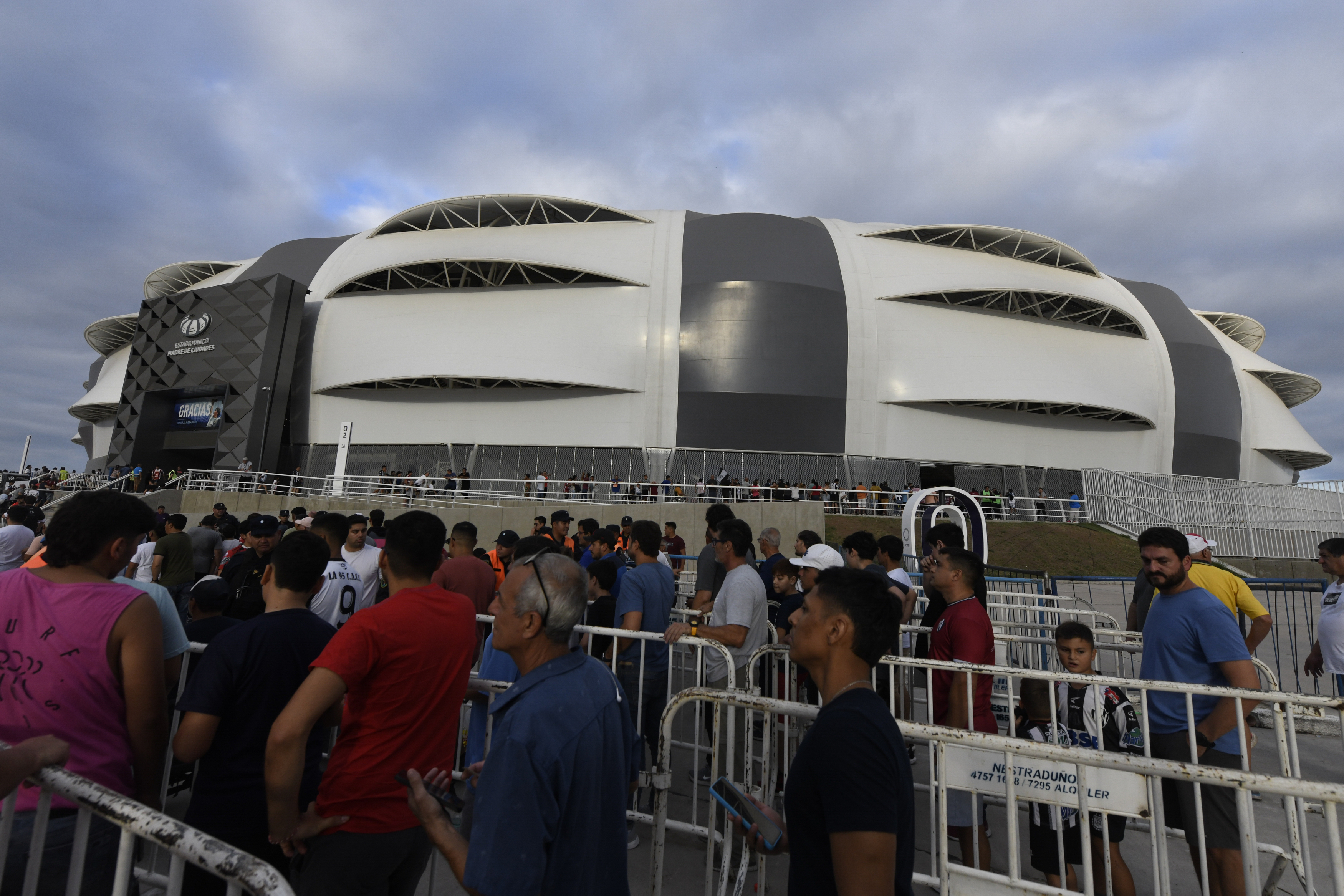 River en Córdoba: con visitantes pero a precios elevados