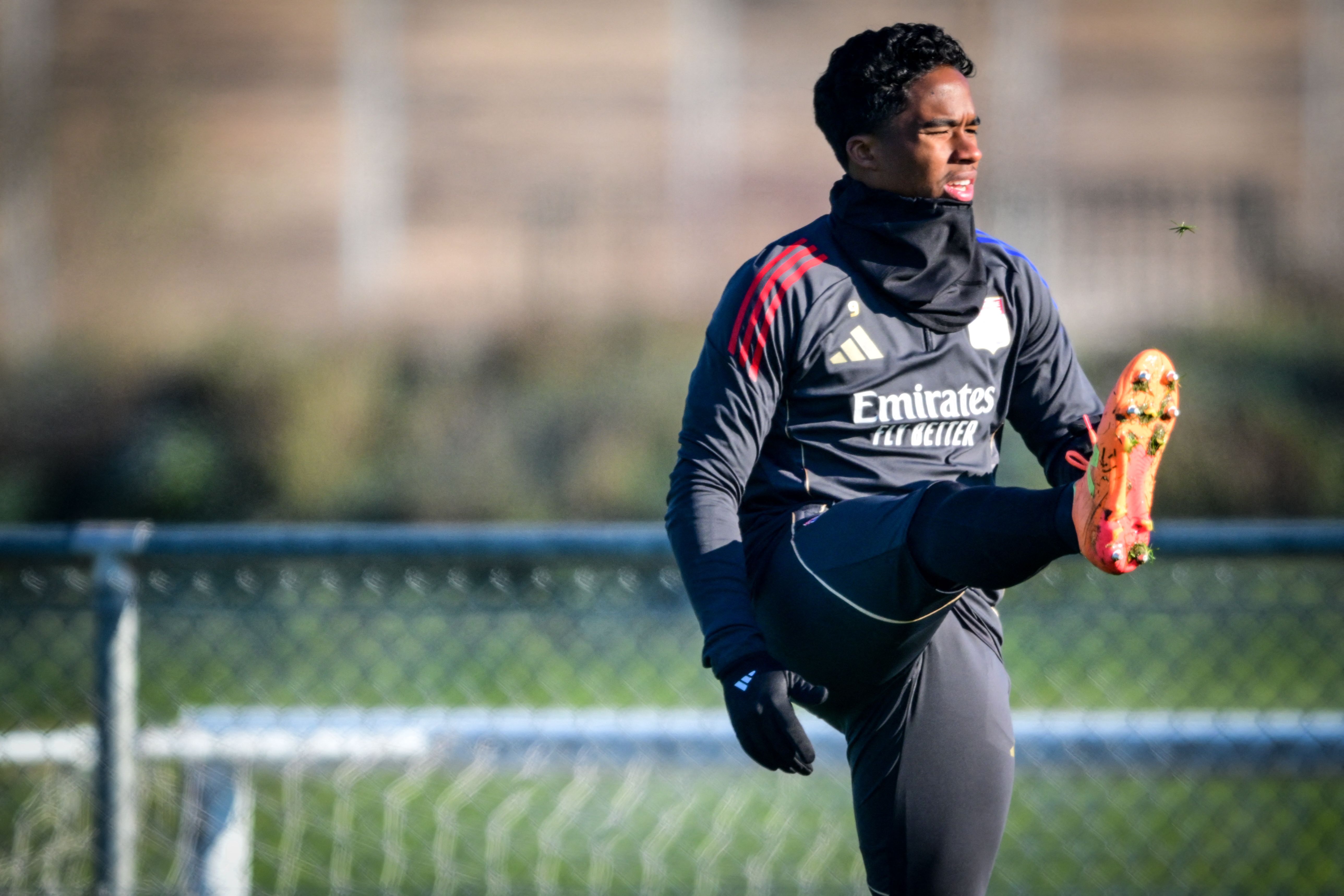 Olympique Lyonnais� Brazilian forward #09 Endrick takes part in a training session at the Groupama OL training centre in Decines-Charpieu, central-eastern France, on January 2, 2026. (Photo by OLIVIER CHASSIGNOLE / AFP)