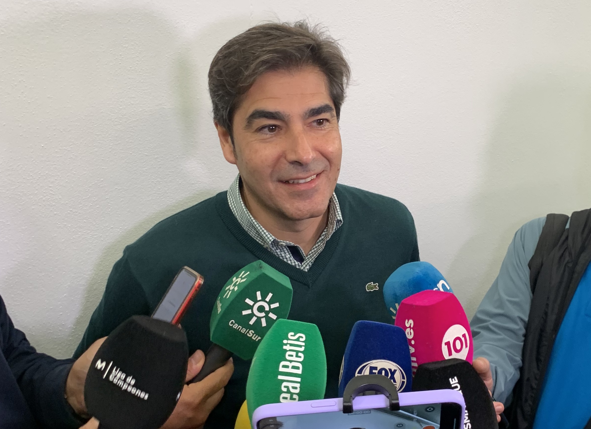 Haro: “Confío que el fichaje del central se materialice en breve”