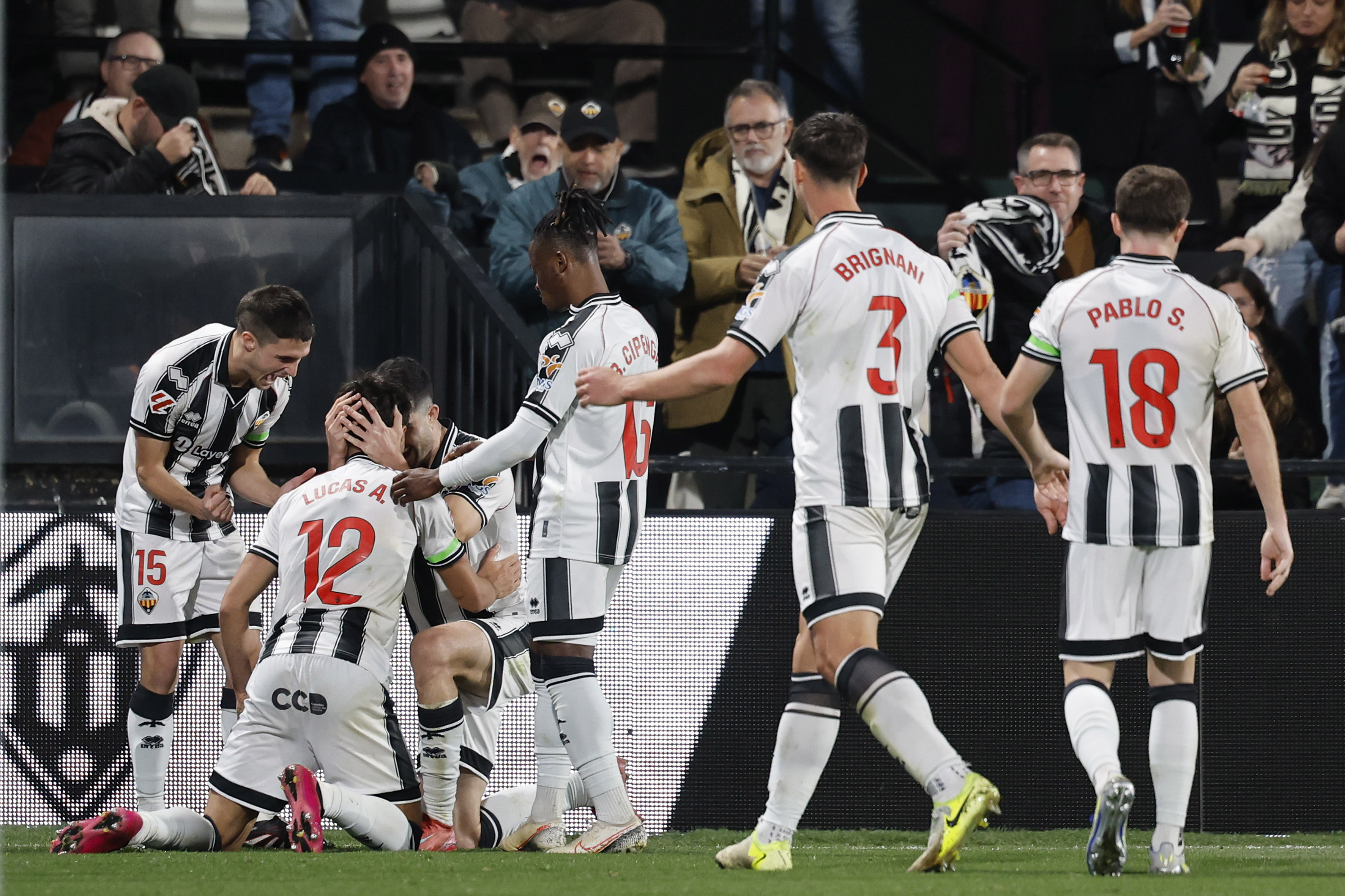 La fiesta no para en Castellón