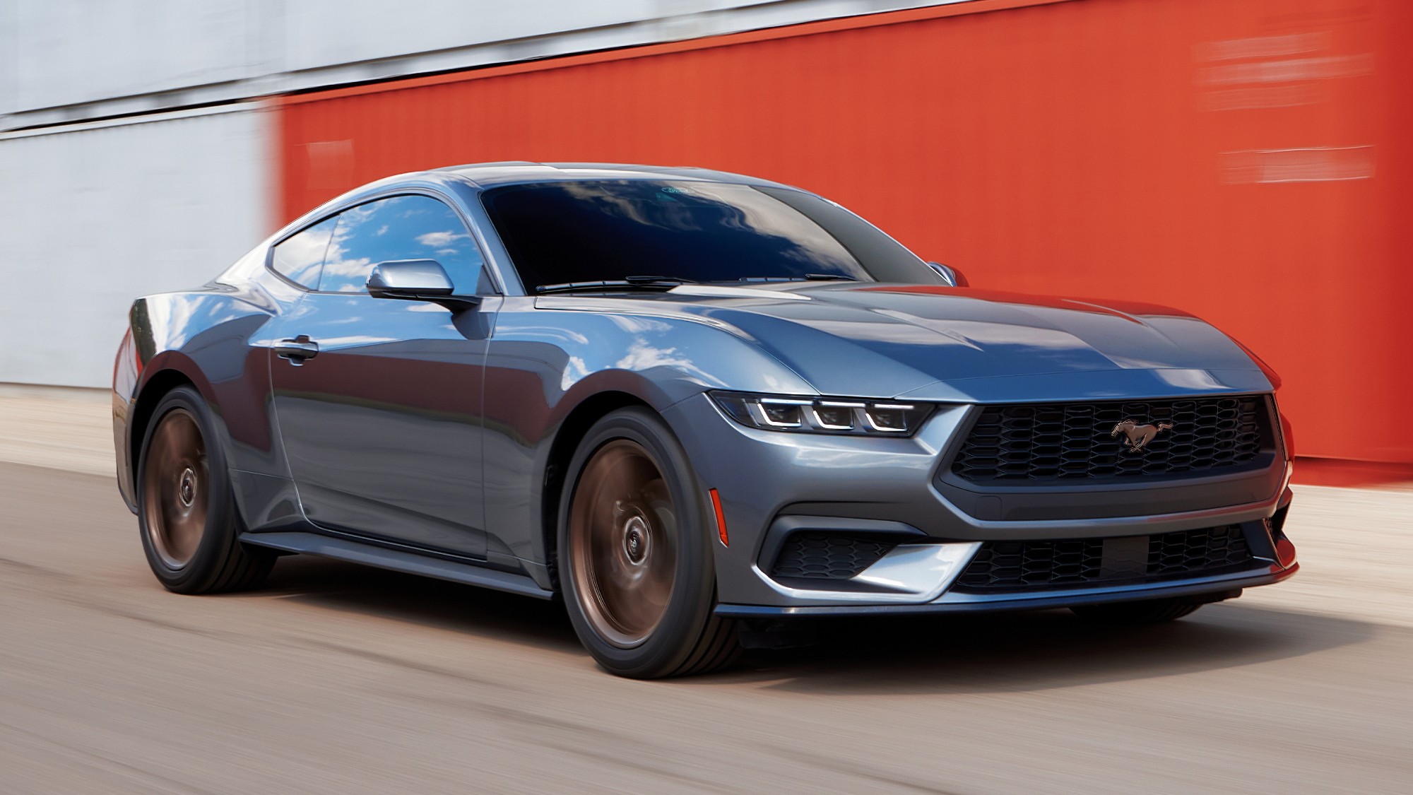 mustang 2023 negro con rojo