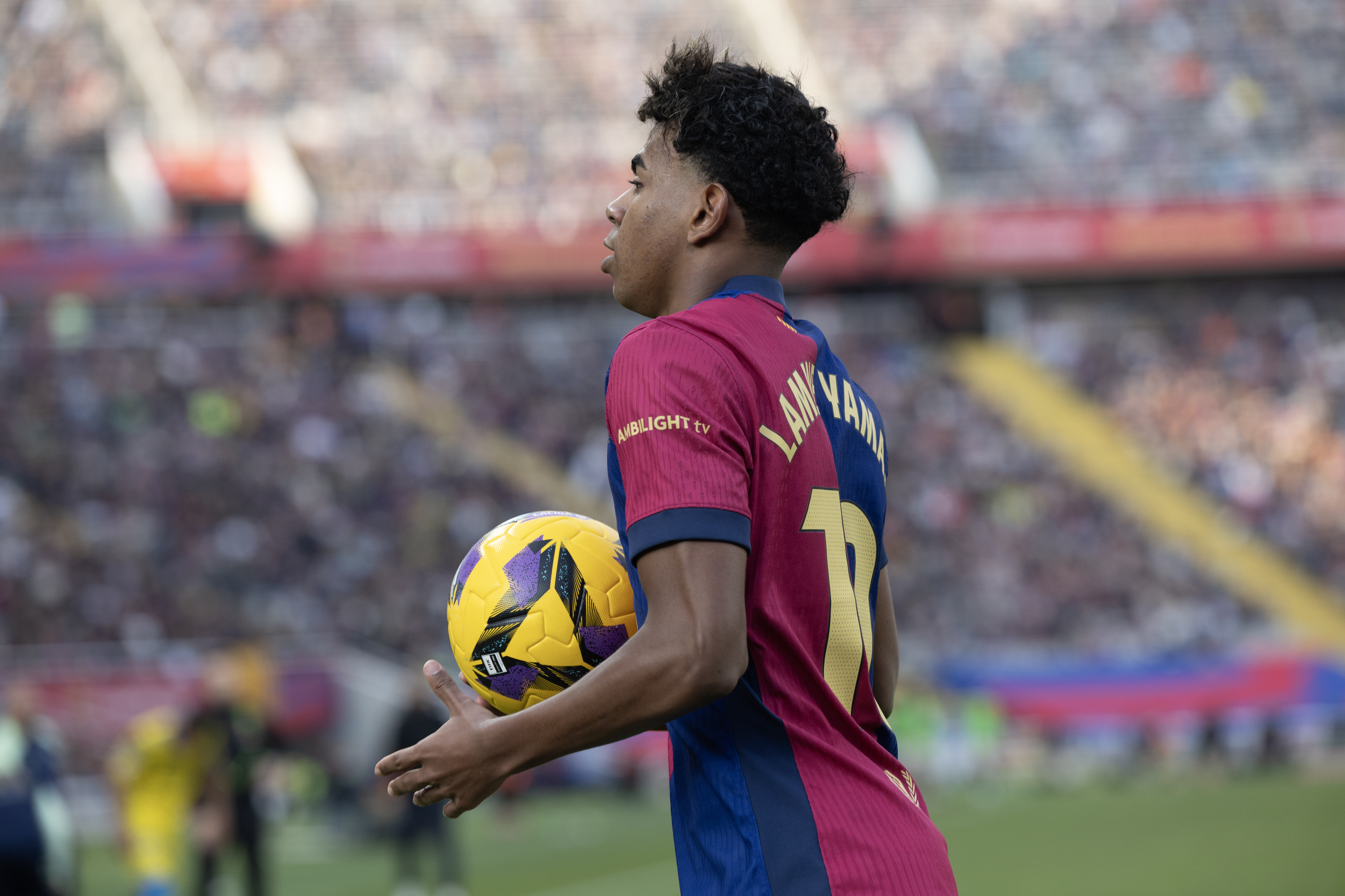 Lamine Yamal durante el partido de LaLiga EA Sports contra Las Palmas.