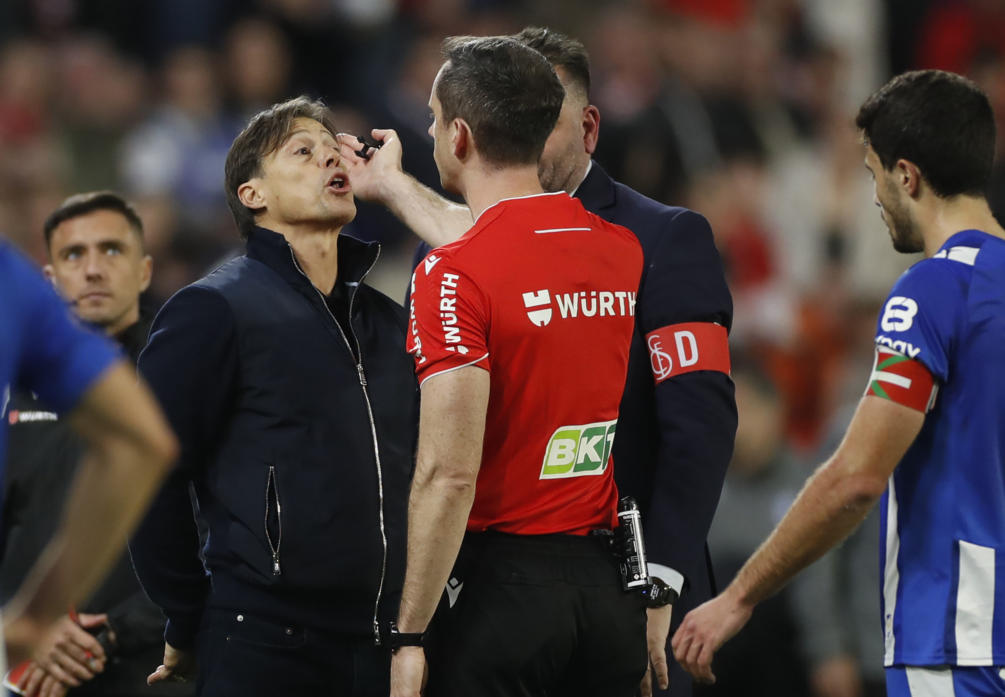 ¡Siete partidos de sanción a Almeyda!