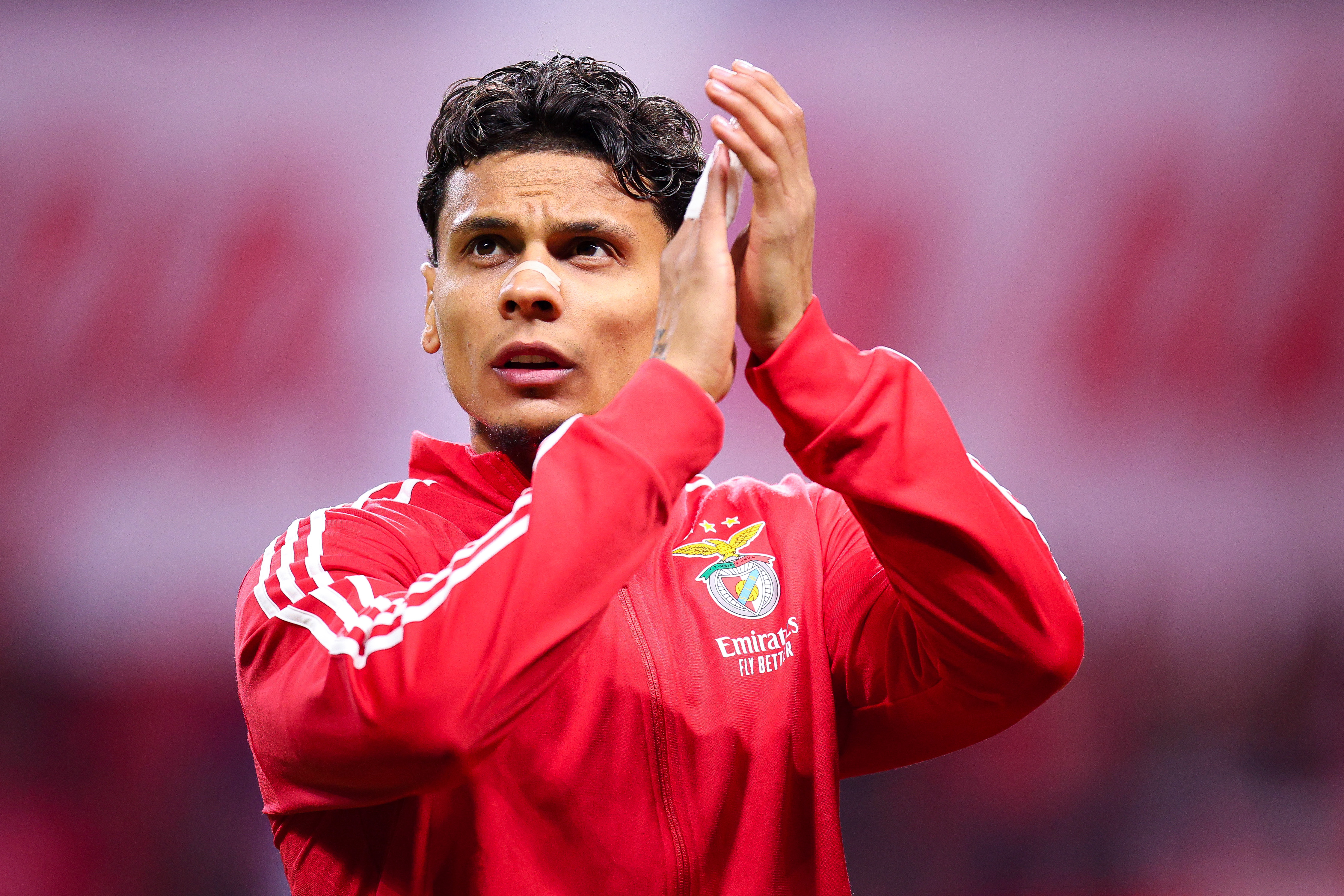 BRAGA, PORTUGAL - DECEMBER 28: Richard Rios of SL Benfica gestures prior to the Primeira Liga match between SC Braga and SL Benfica at Estadio Municipal de Braga on December 28, 2025 in Braga, Portugal. (Photo by Diogo Cardoso/Getty Images)