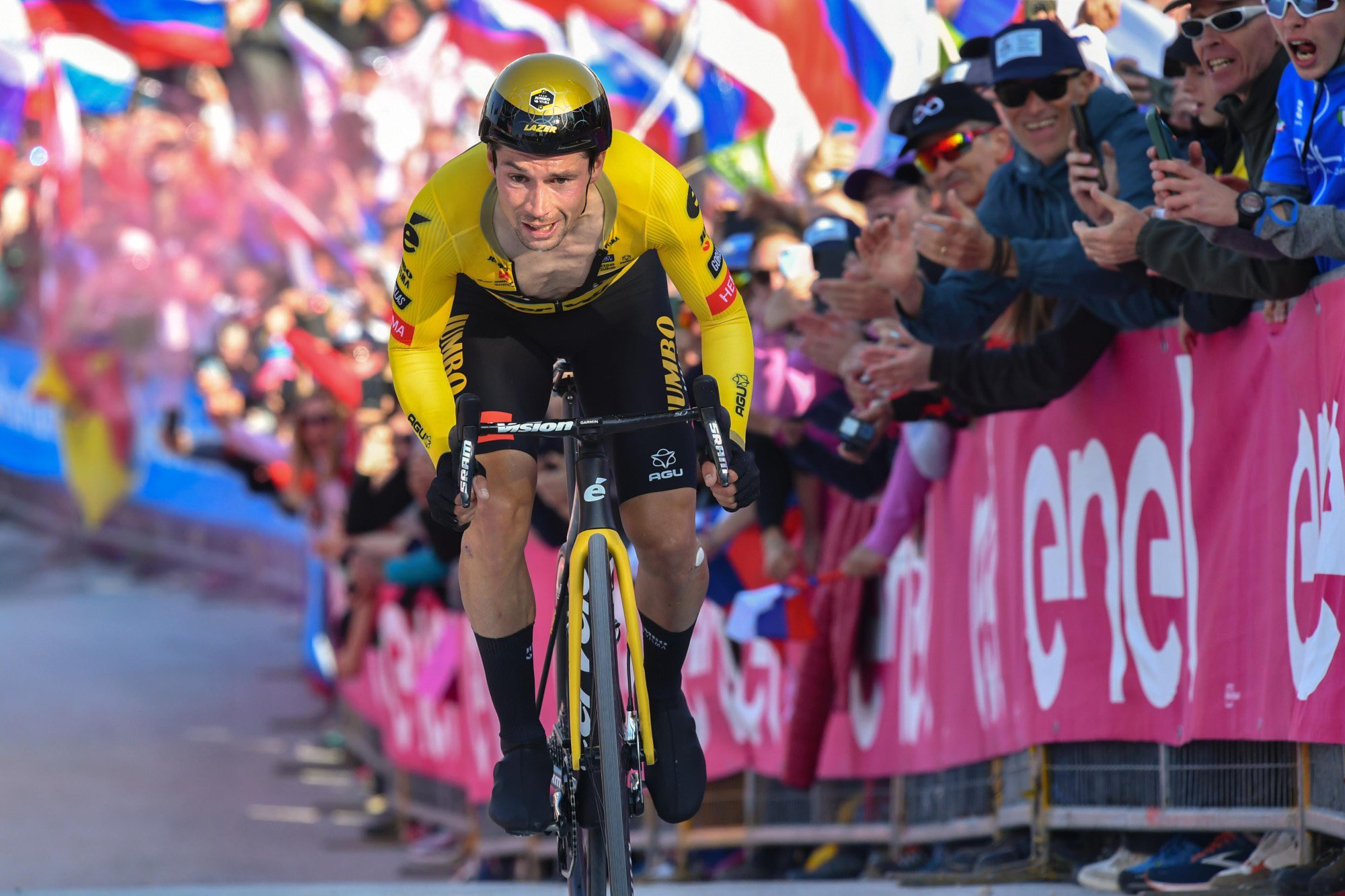 Primoz Roglic gana su primer Giro de Italia con una actuación antológica en Lussari