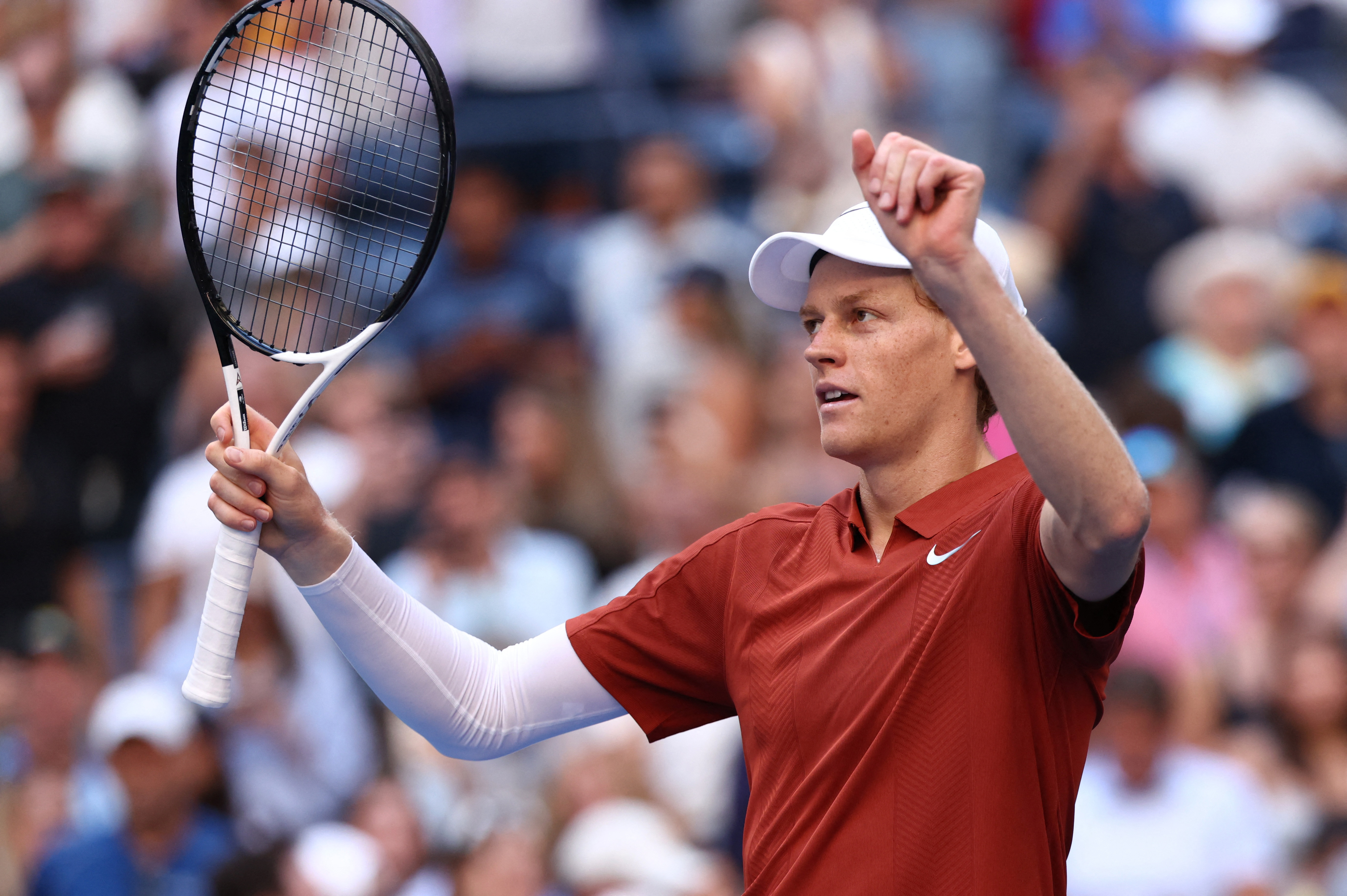Tennis - U.S. Open - Flushing Meadows, New York, United States - August 30, 2025 Italy's Jannik Sinner celebrates winning his third round match against Canada's Denis Shapovalov REUTERS/Kevin Lamarque