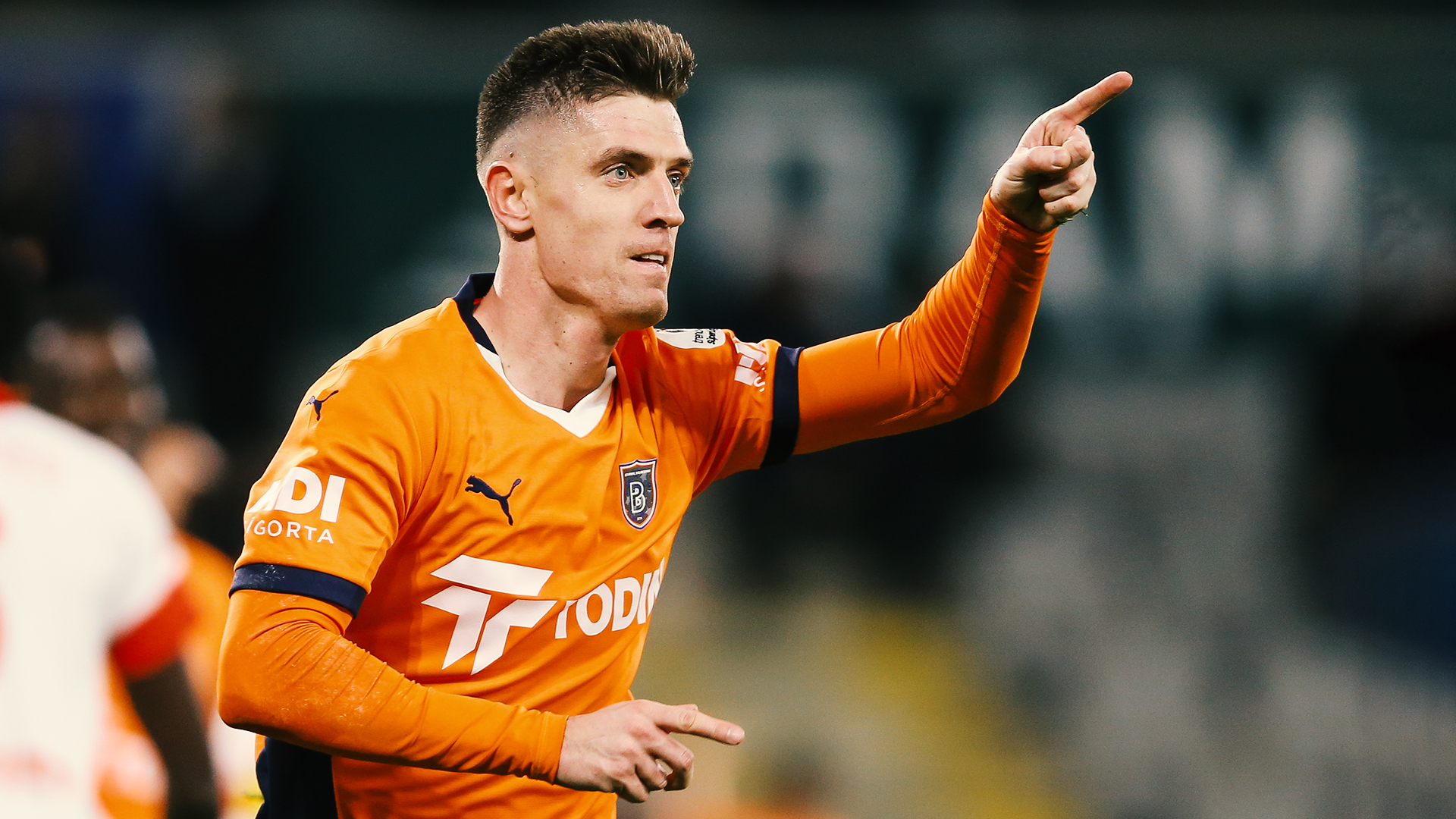 Al Sadd abre conversaciones con el Basaksehir por Piatek