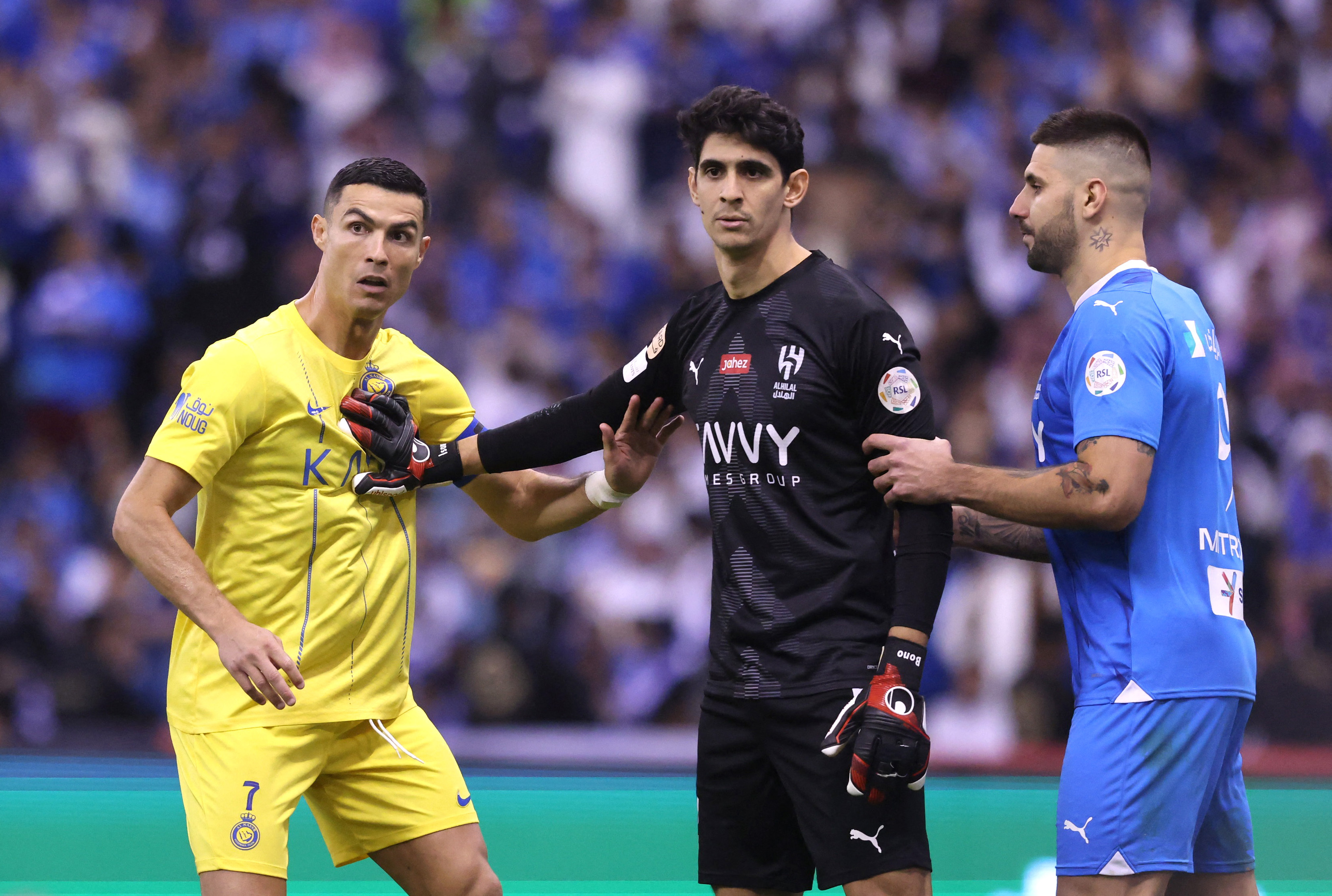 Cristiano, Bono y Mitrovic.