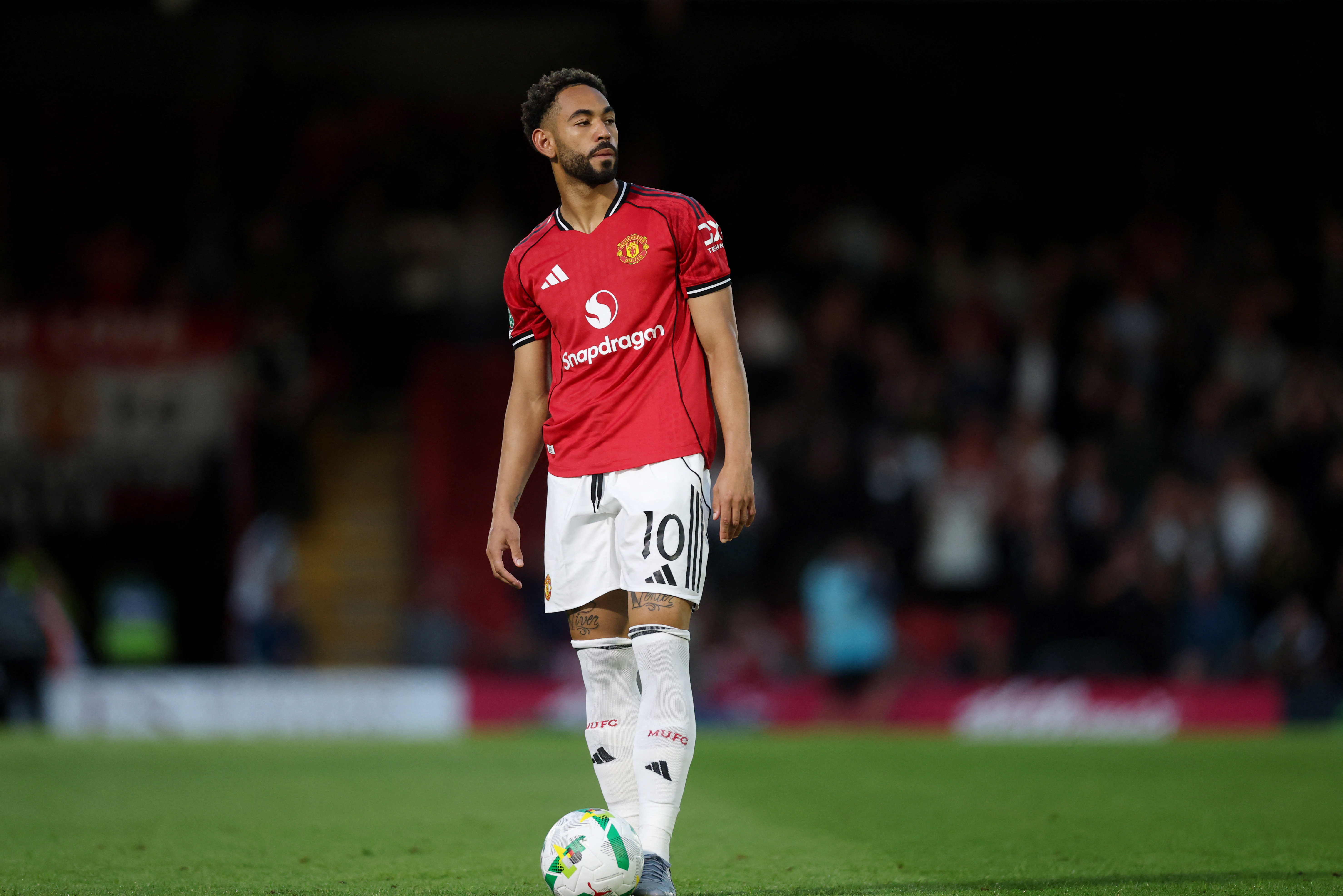Soccer Football - Carabao Cup - Second Round - Grimsby Town v Manchester United - Blundell Park, Grimsby, Britain - August 27, 2025 Manchester United's Matheus Cunha Action Images via Reuters/Lee Smith EDITORIAL USE ONLY. NO USE WITH UNAUTHORIZED AUDIO, VIDEO, DATA, FIXTURE LISTS, CLUB/LEAGUE LOGOS OR 'LIVE' SERVICES. ONLINE IN-MATCH USE LIMITED TO 120 IMAGES, NO VIDEO EMULATION. NO USE IN BETTING, GAMES OR SINGLE CLUB/LEAGUE/PLAYER PUBLICATIONS. PLEASE CONTACT YOUR ACCOUNT REPRESENTATIVE FOR FURTHER DETAILS..