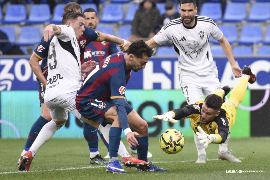 Dani Jiménez evita la victoria del Albacete