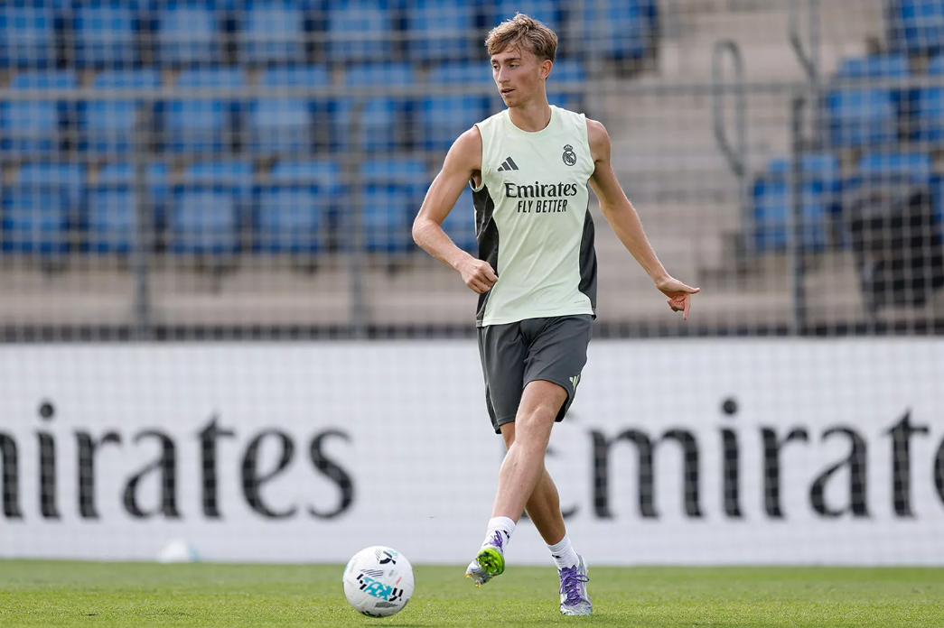 Huijsen, el 19 de septiembre, entrenando en Valdebebas.