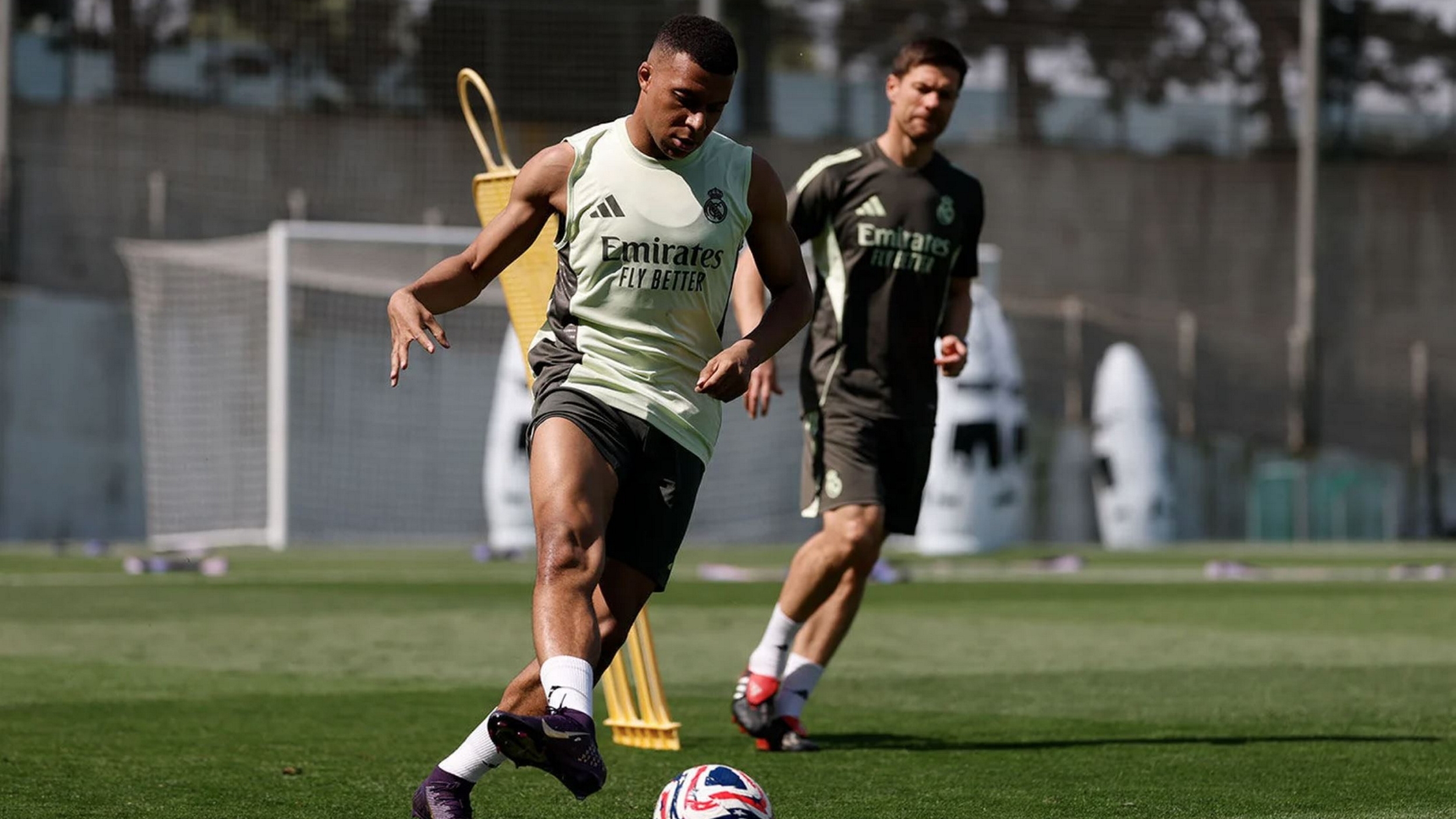 Kylian Mbappé durante el entrenamiento de esta mañana. 