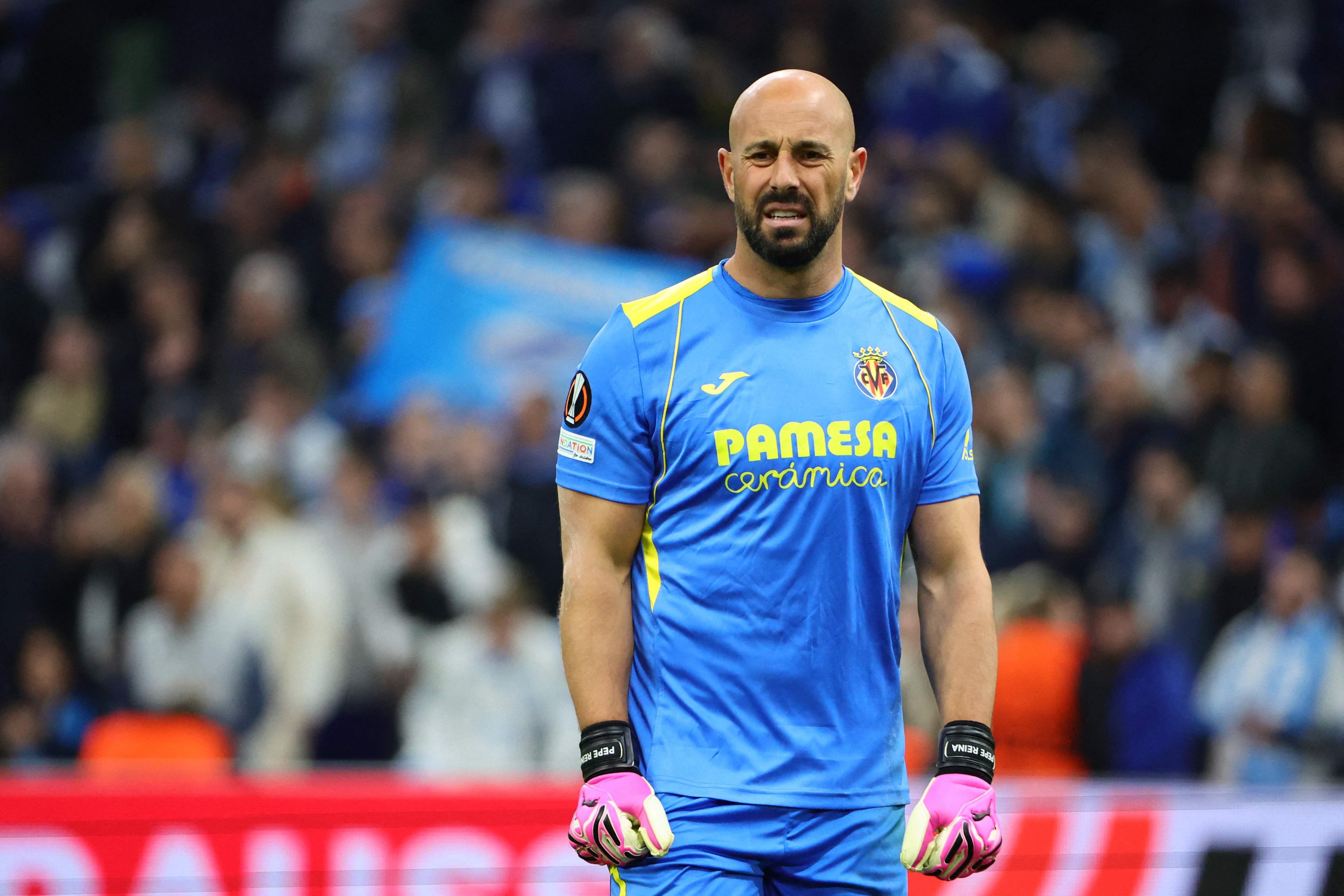 Villarreal's Spanish goalkeeper #01 Pepe Reina reacts during the UEFA Europa League round of 16 first-leg football match between Olympique de Marseille and Villareal CF at the Velodrome Stadium in Marseille, souteastern France, on March 7, 2024. (Photo by CLEMENT MAHOUDEAU / AFP)