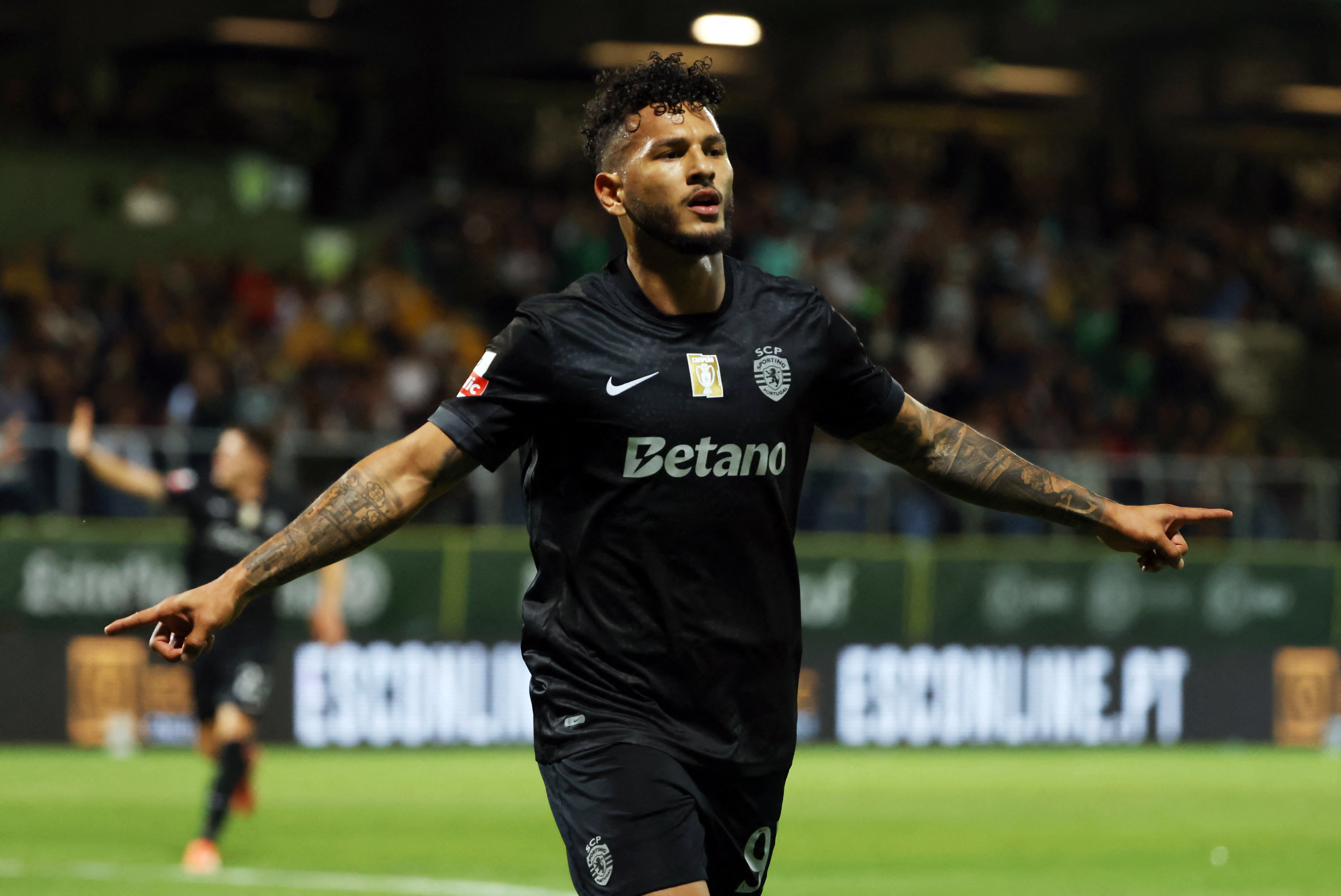Soccer Football - Primeira Liga - Tondela v Sporting CP - Estadio Joao Cardoso, Tondela, Portugal - October 26, 2025 Sporting CP's Luis Suarez celebrates scoring their first goal REUTERS/Rita Franca