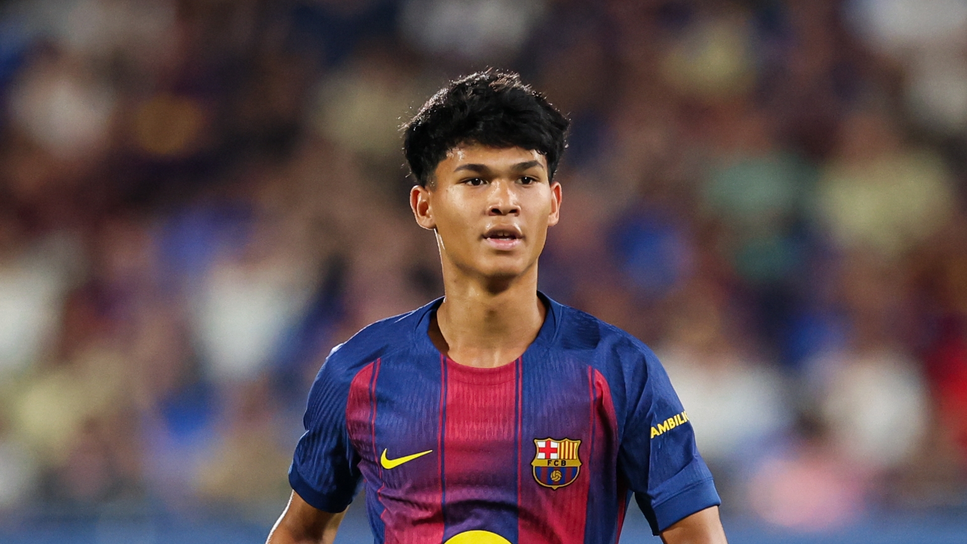 BARCELONA, SPAIN - AUGUST 10: Pedro Fernandez Dro runs during the Joan Gamper Trophy match between FC Barcelona and Como 1907 at Estadi Johan Cruyff on August 10, 2025 in Barcelona, Spain. (Photo by Judit Cartiel/Getty Images)