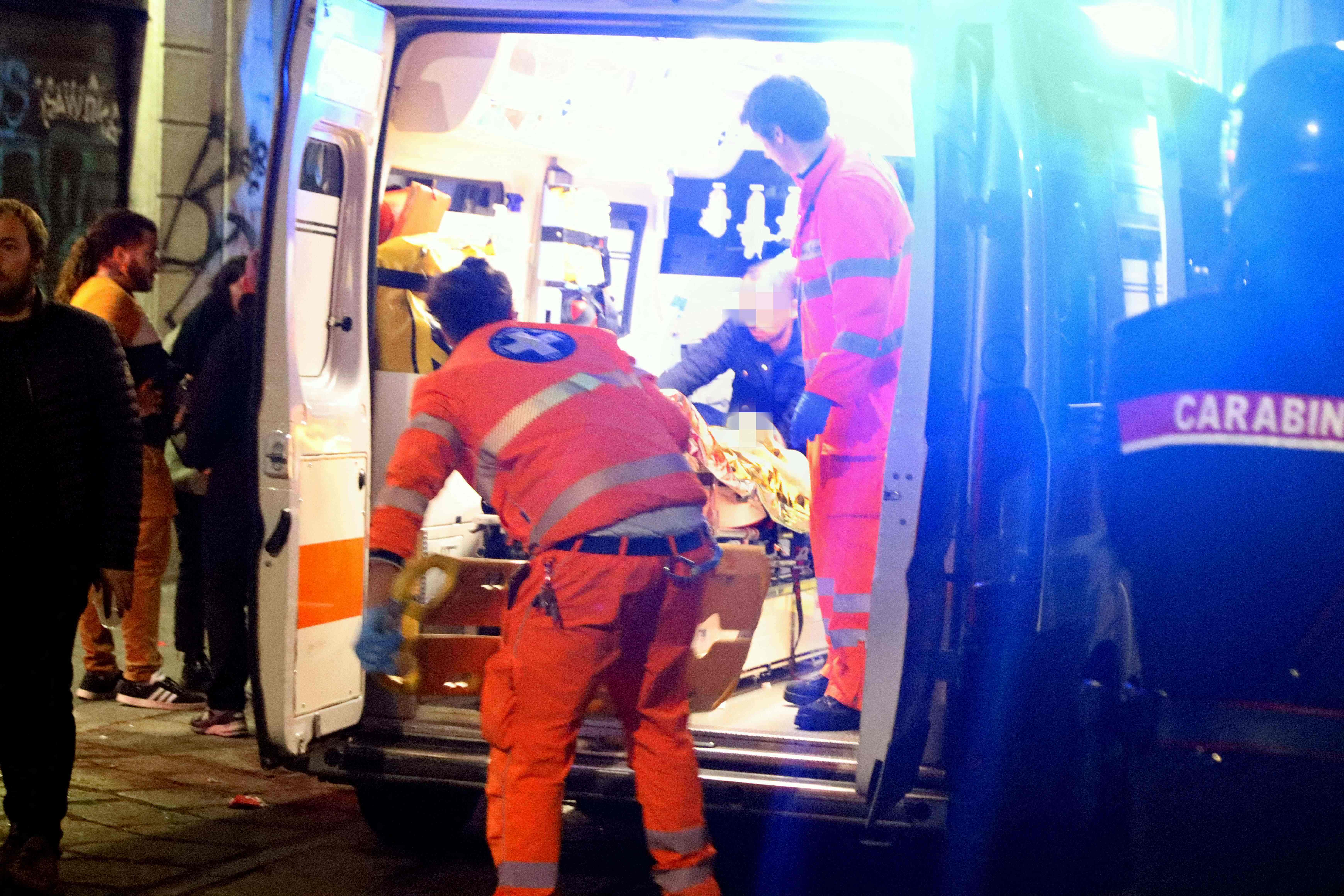 Serious clash between PSG and Milan fans leaves one victim stabbed and hospitalized